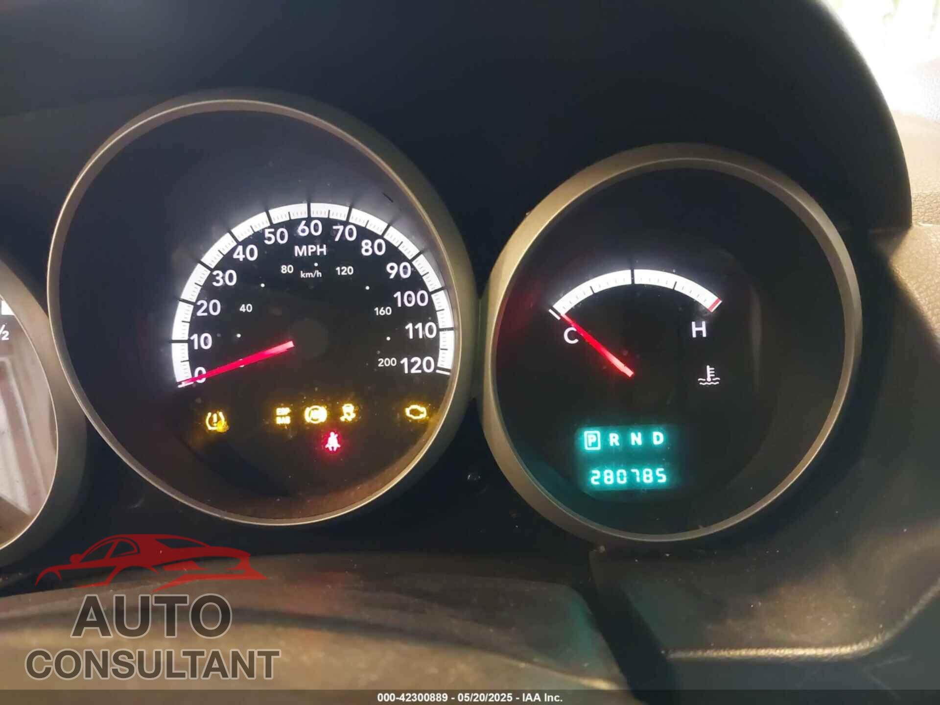 DODGE GRAND CARAVAN 2010 - 2D4RN4DE7AR145648