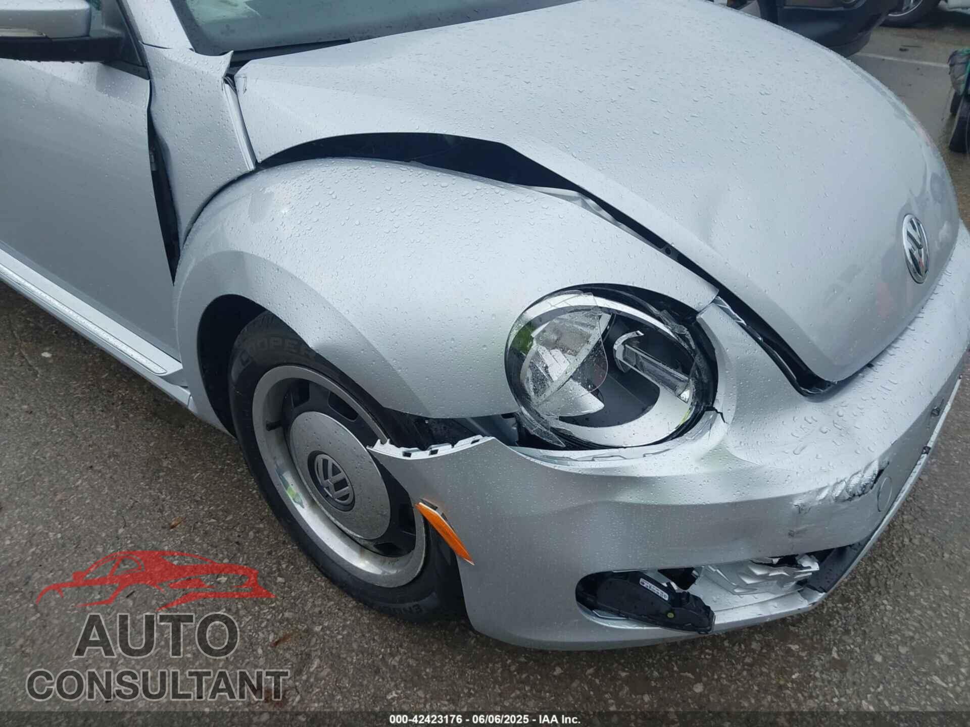 VOLKSWAGEN BEETLE 2012 - 3VWJP7AT7CM601230