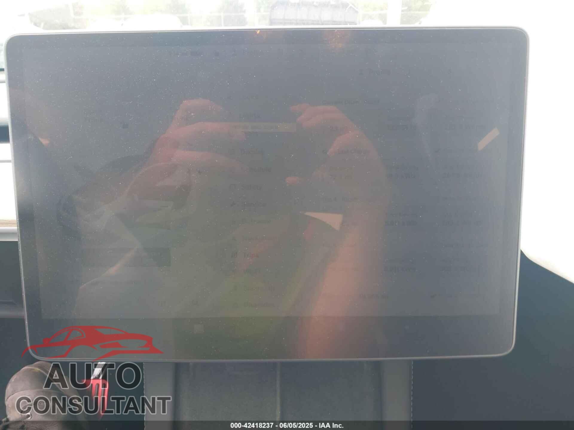 TESLA MODEL Y 2023 - 7SAYGDEE6PF668863