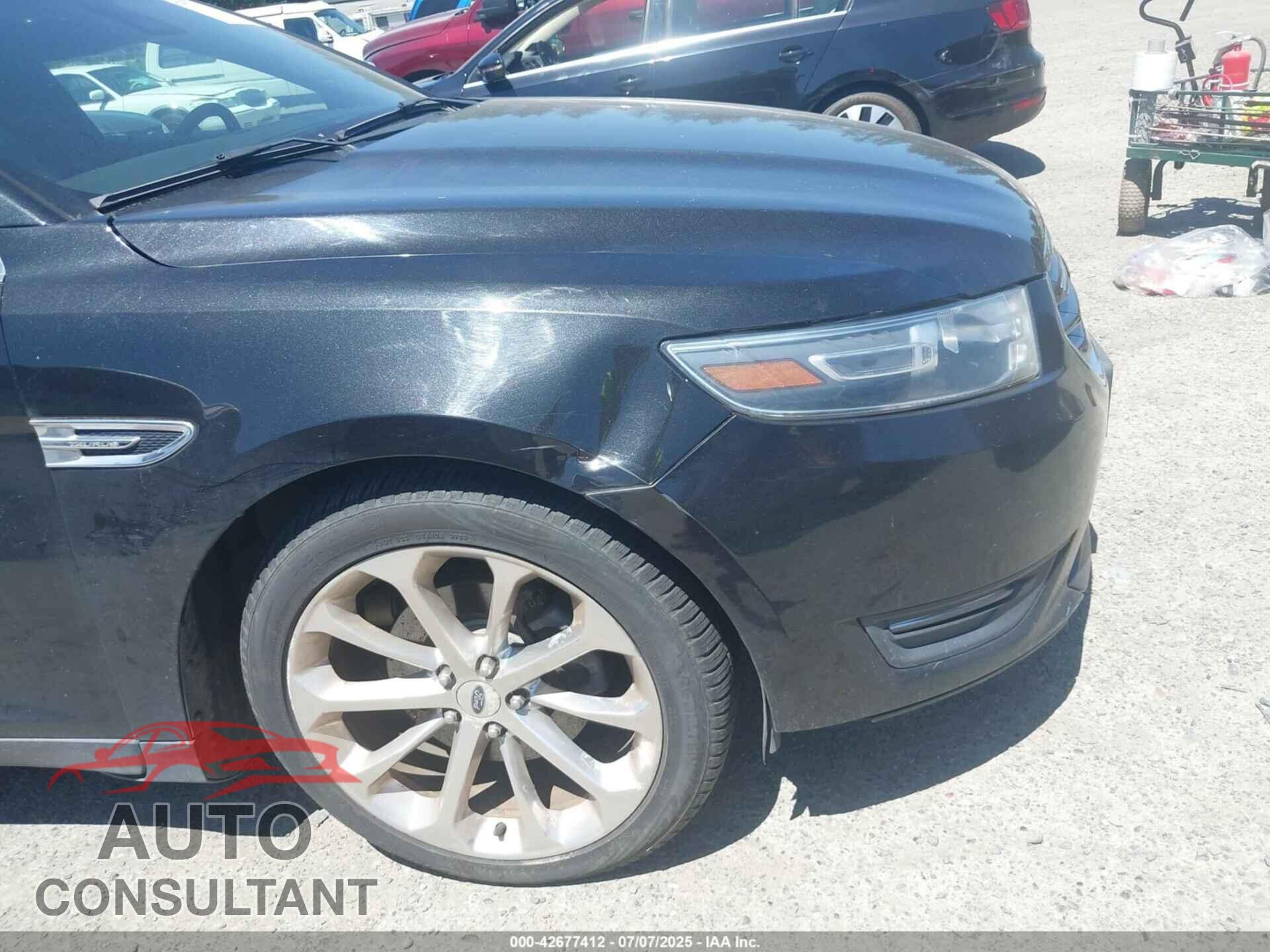 FORD TAURUS 2015 - 1FAHP2F82FG100260