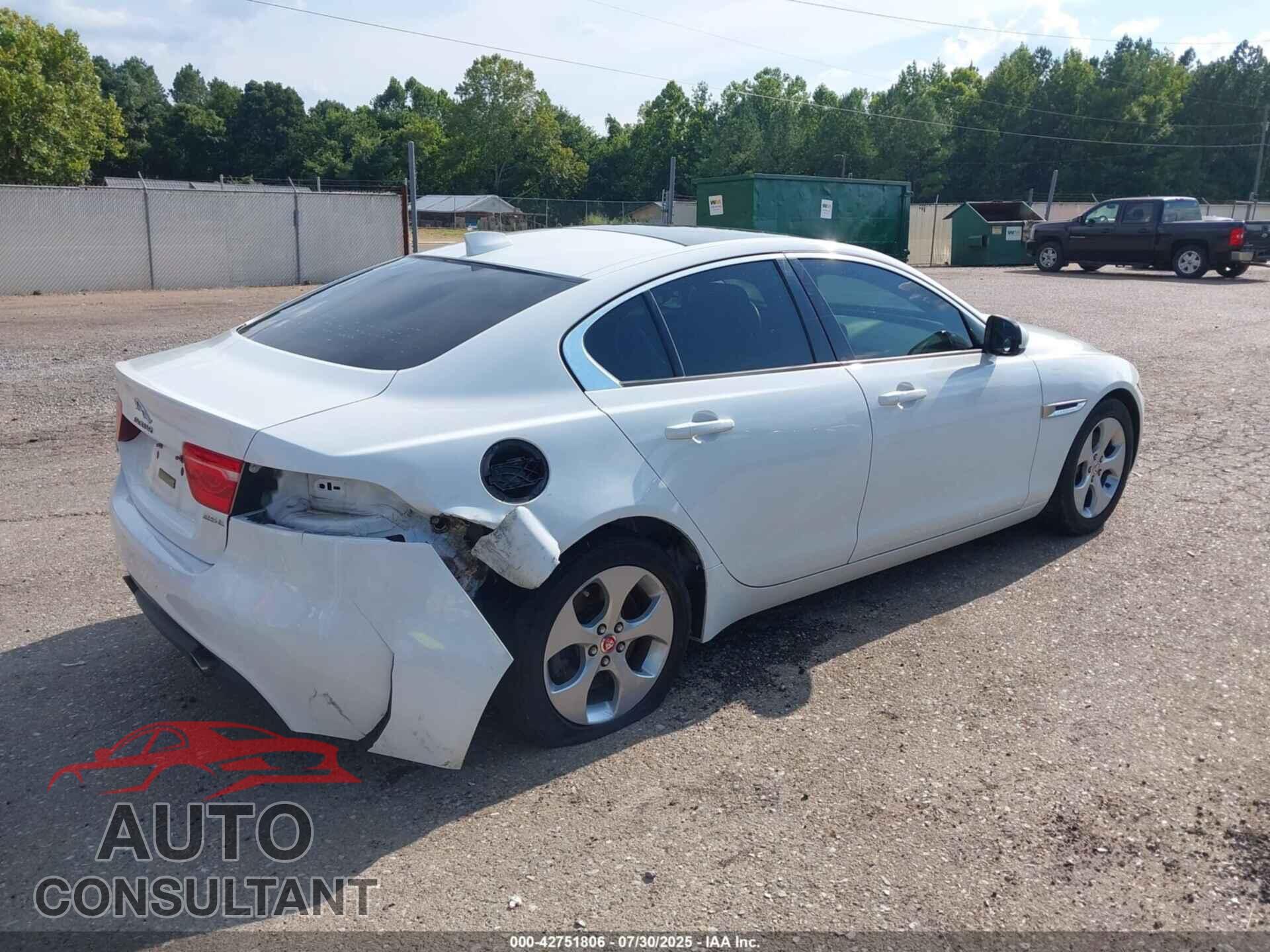 JAGUAR XE 2017 - SAJAR4BG2HA962206
