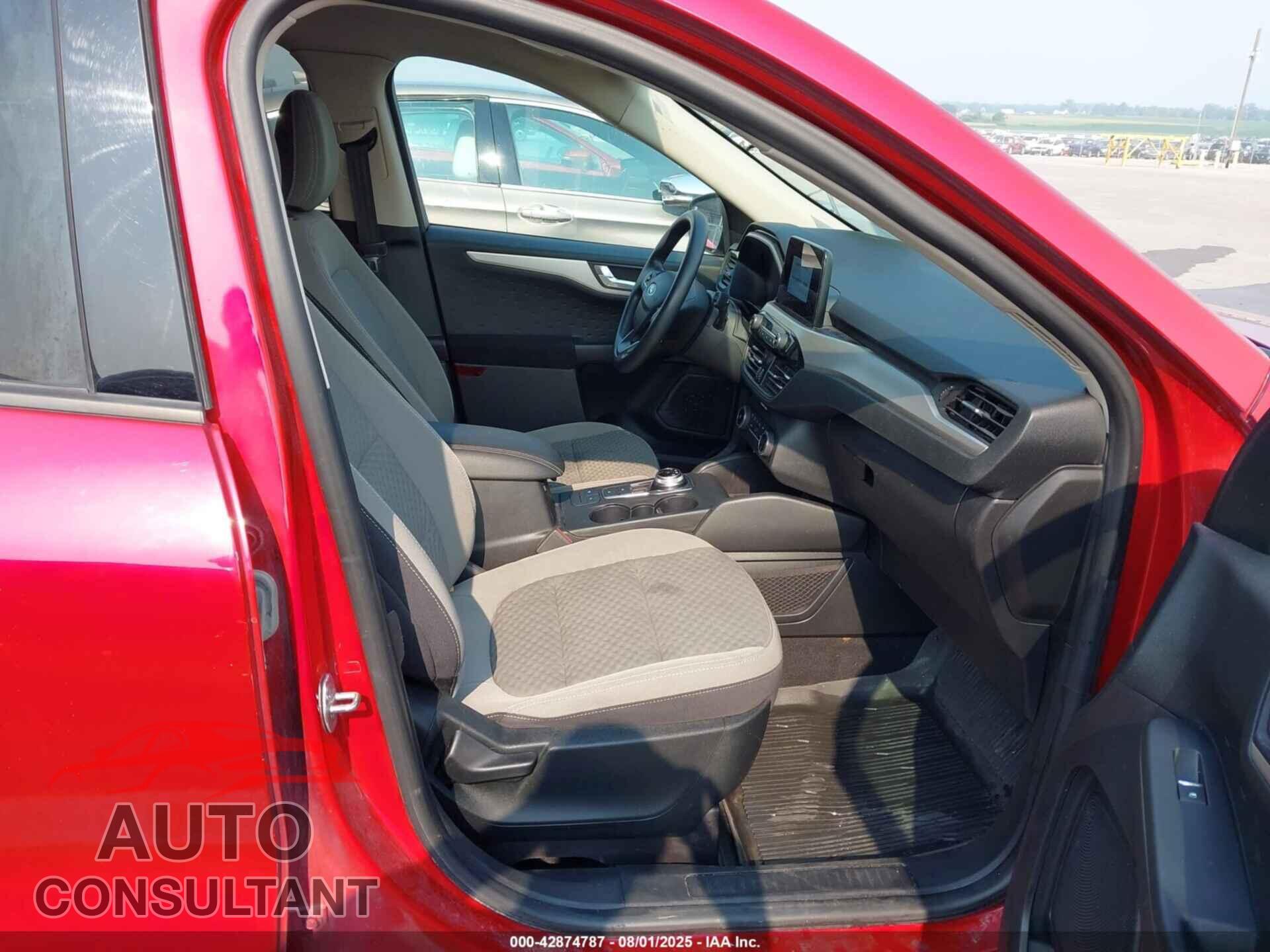 FORD ESCAPE 2020 - 1FMCU9G60LUA33671