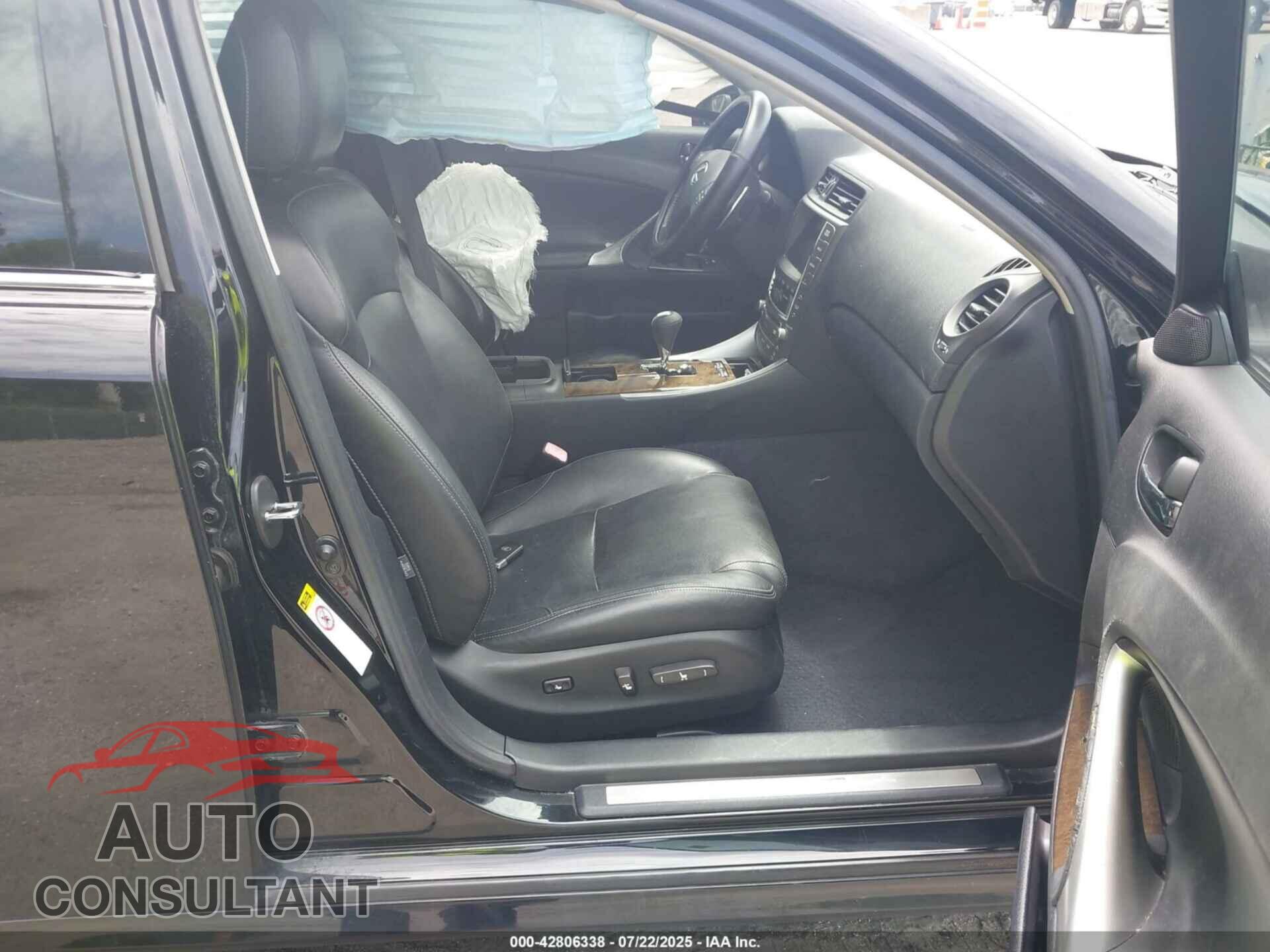 LEXUS IS 250 2009 - JTHCK262195031011