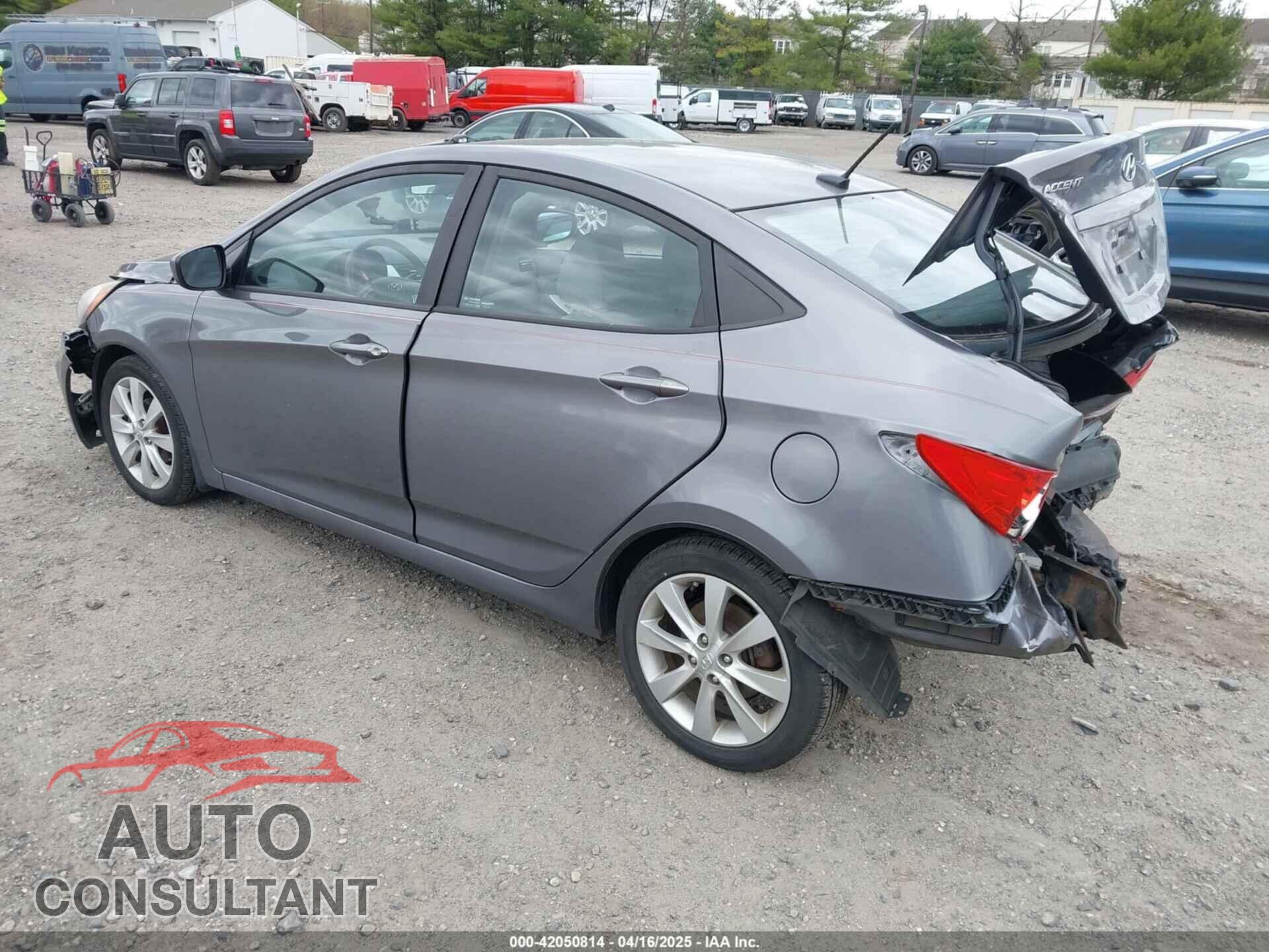 HYUNDAI ACCENT 2013 - KMHCU4AE5DU487919