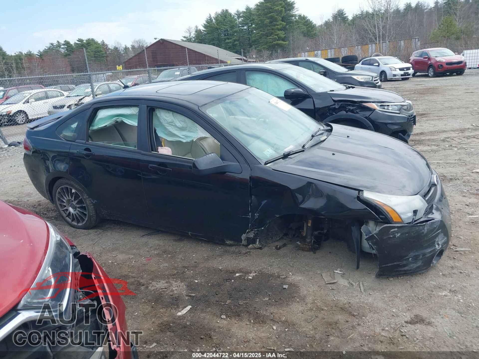 FORD FOCUS 2011 - 1FAHP3GN8BW123391
