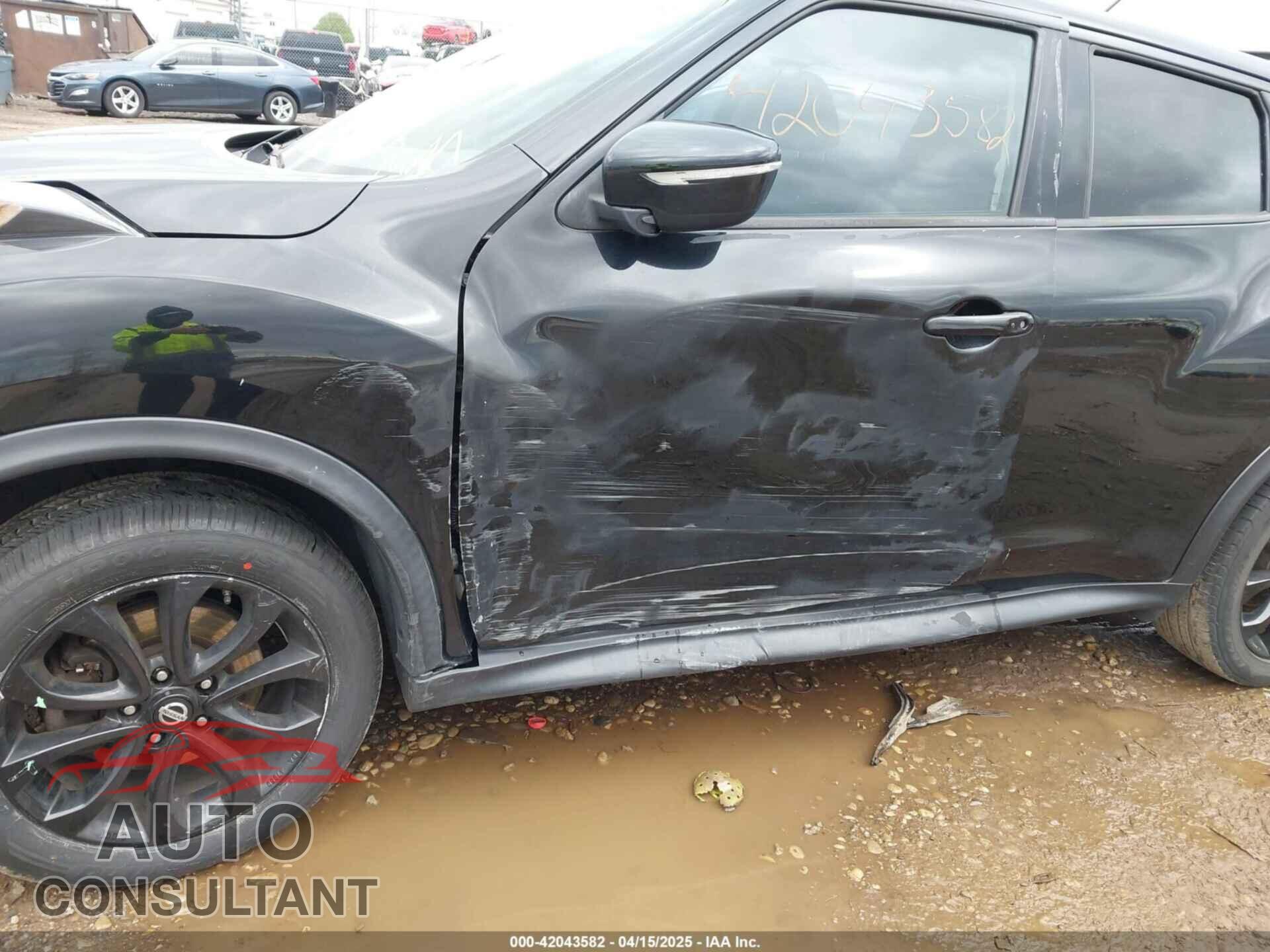 NISSAN JUKE 2015 - JN8AF5MV4FT557334