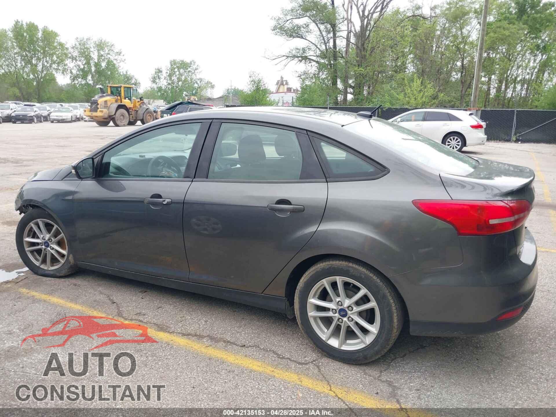 FORD FOCUS 2017 - 1FADP3F23HL304303