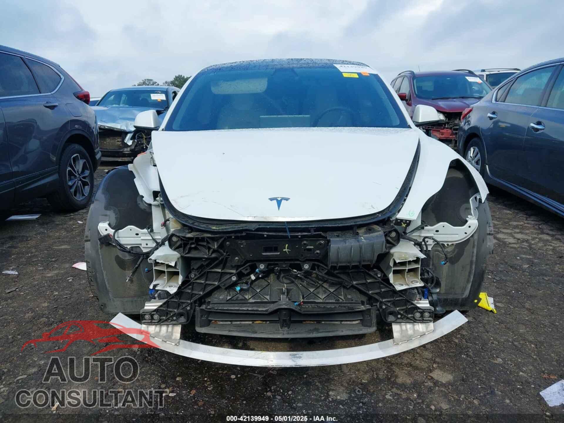 TESLA MODEL 3 2021 - 5YJ3E1EAXMF099245