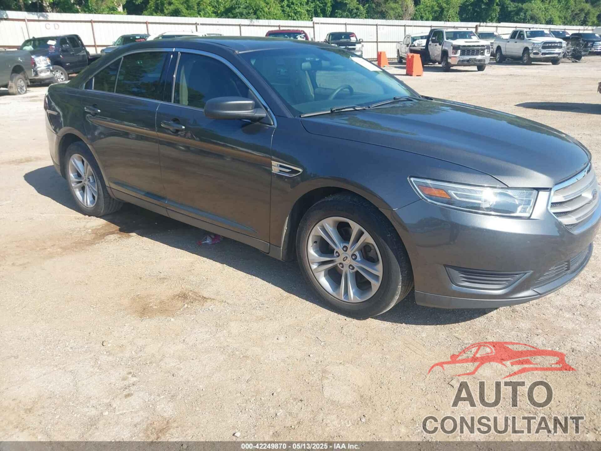 FORD TAURUS 2017 - 1FAHP2D81HG110235