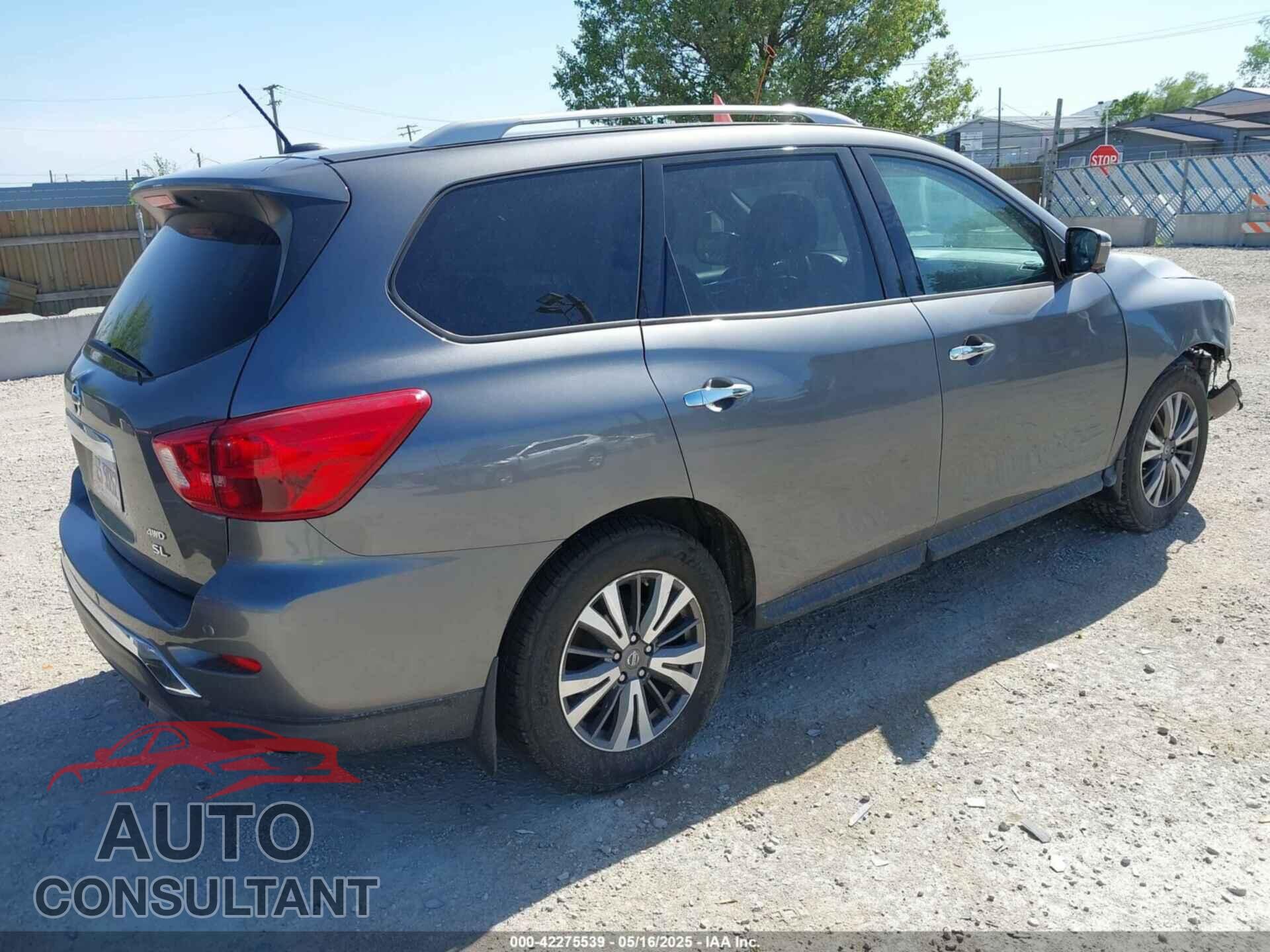 NISSAN PATHFINDER 2017 - 5N1DR2MM9HC673374