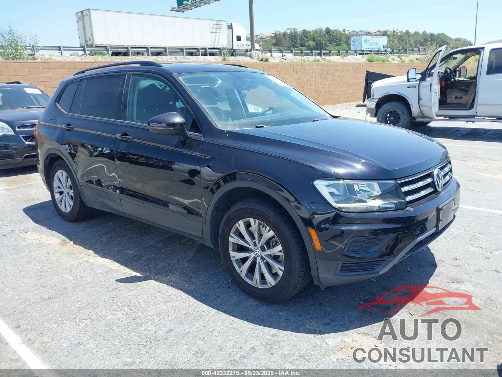 VOLKSWAGEN TIGUAN 2019 - 3VV1B7AX0KM027381
