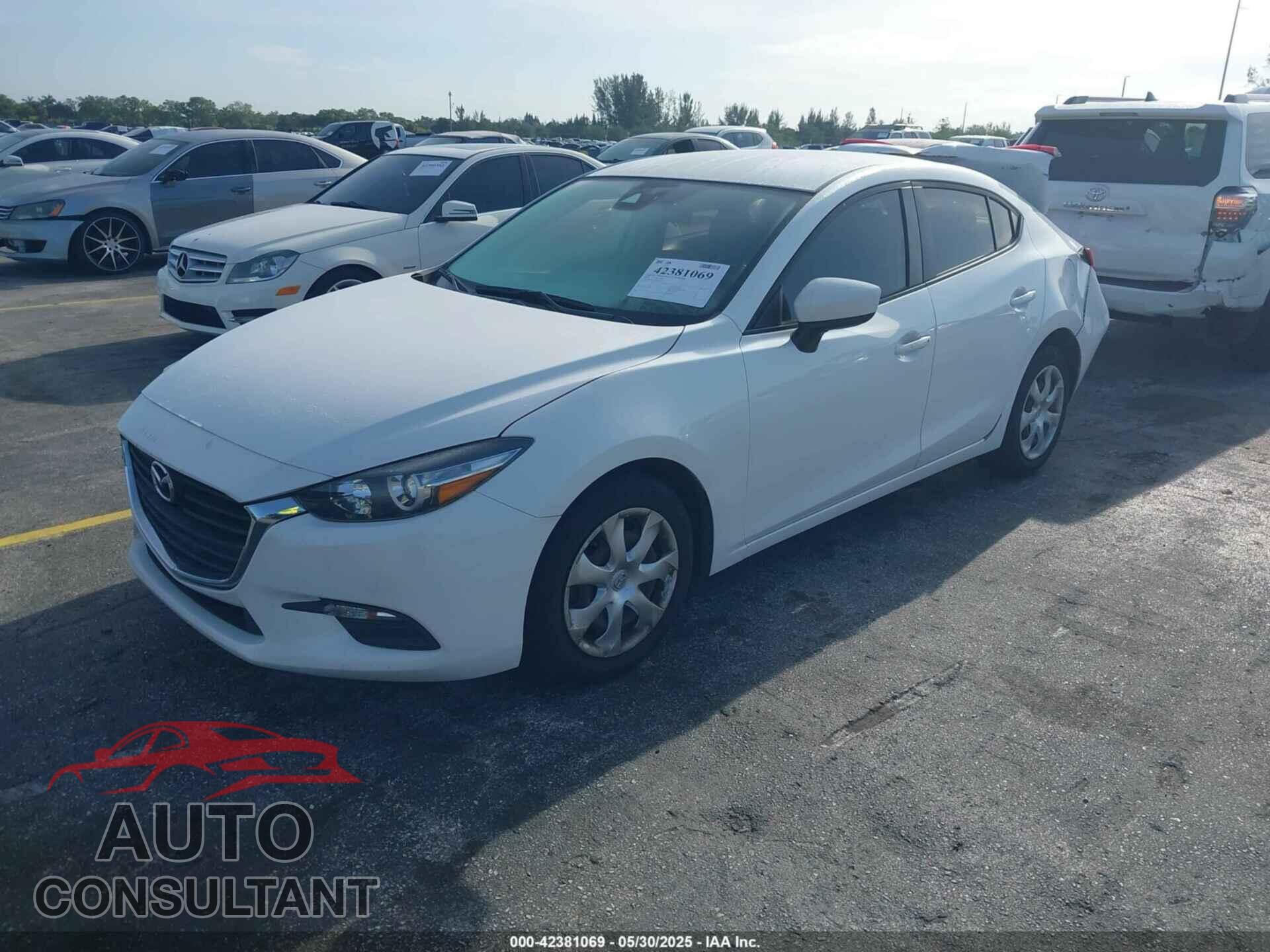 MAZDA MAZDA3 2018 - 3MZBN1U79JM226475