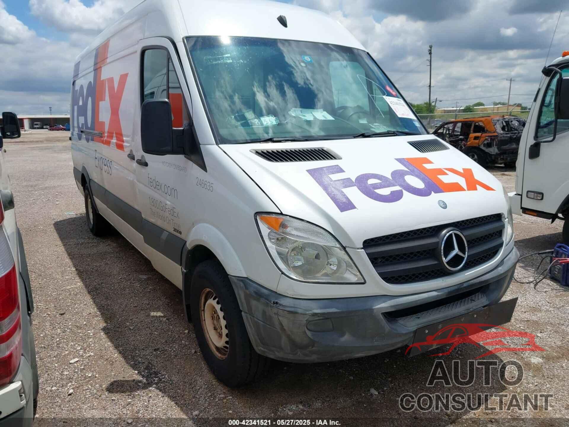 MERCEDES-BENZ SPRINTER 2500 2012 - WD3PE8CB8C5611410