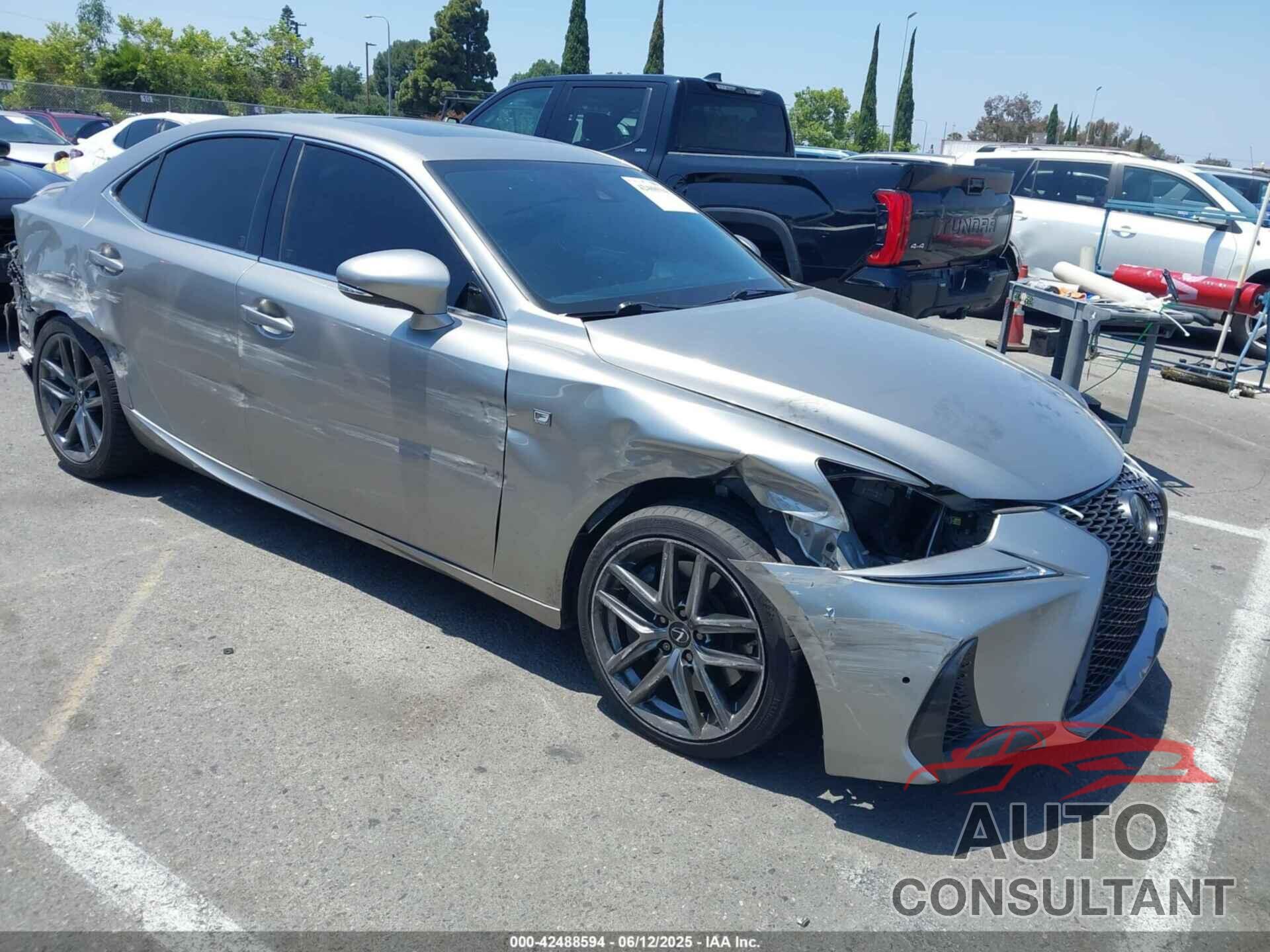 LEXUS IS 300 2020 - JTHGA1D22L5104377