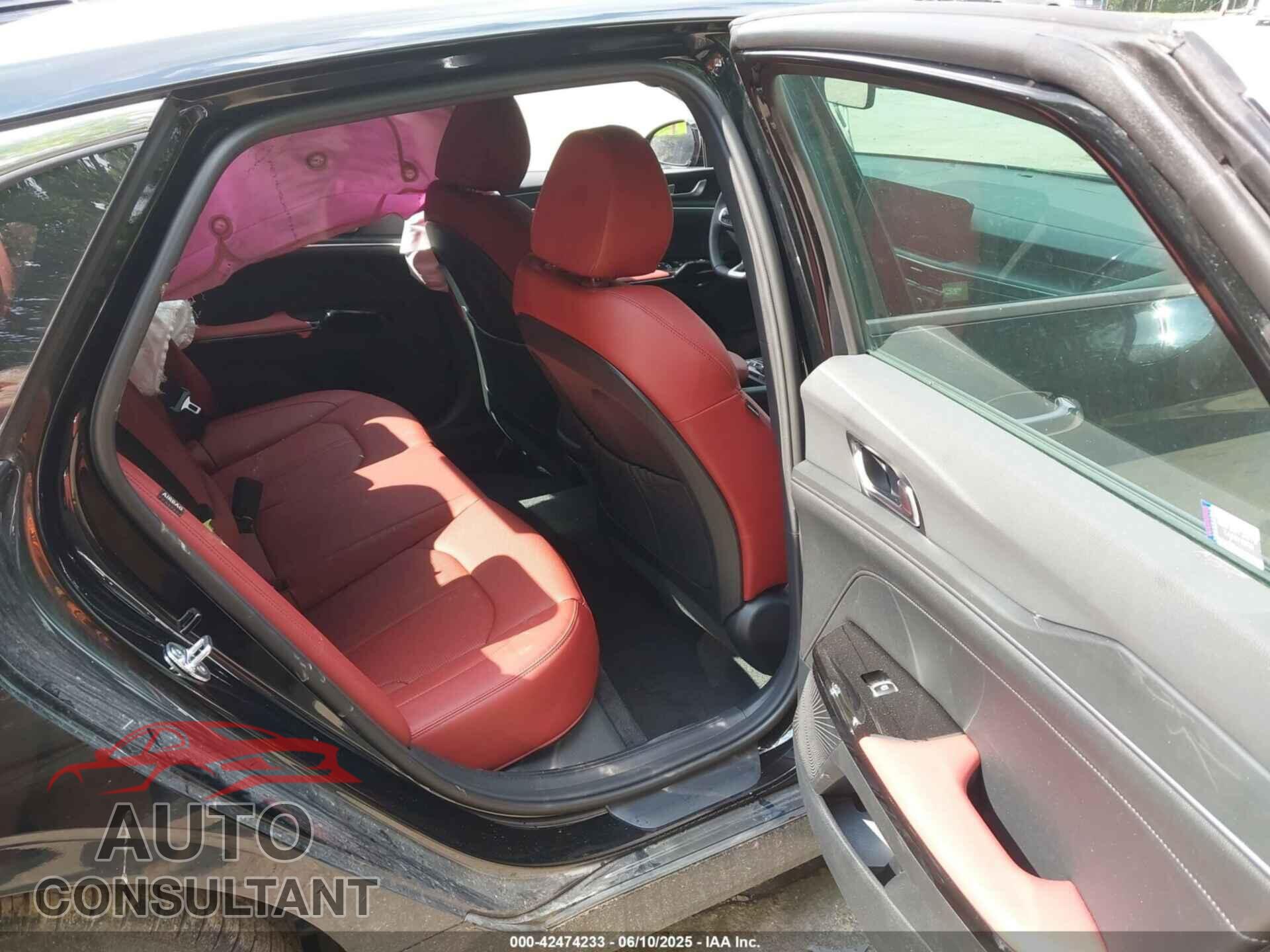 KIA K5 2025 - KNAG64J73S5373858