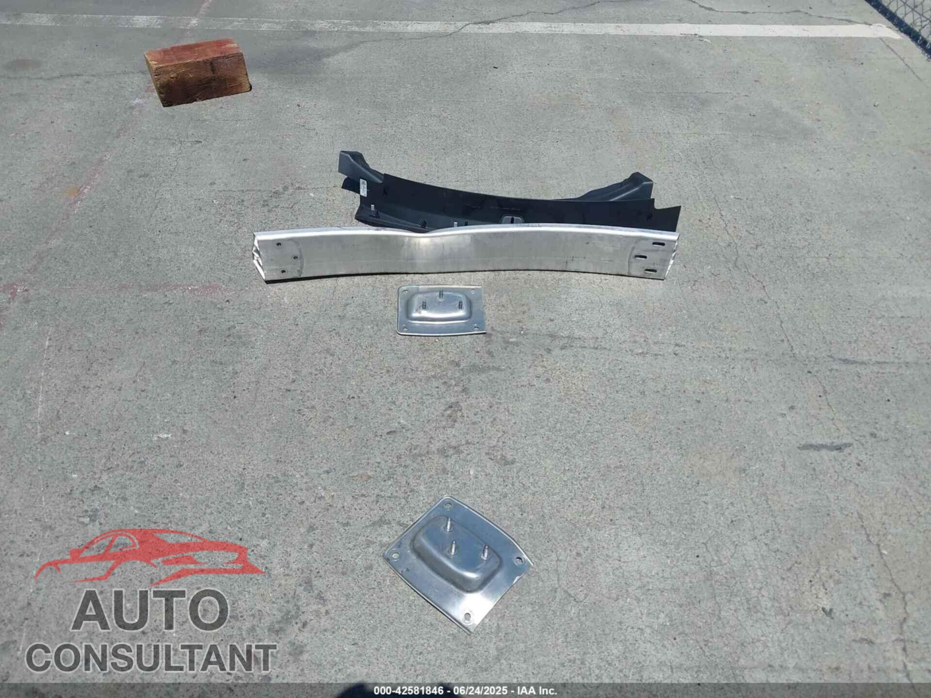 TESLA MODEL 3 2020 - 5YJ3E1EA1LF645834