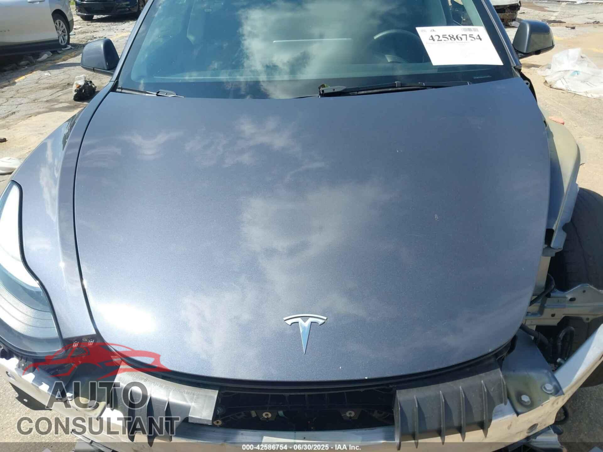 TESLA MODEL 3 2023 - 5YJ3E1EA4PF542817