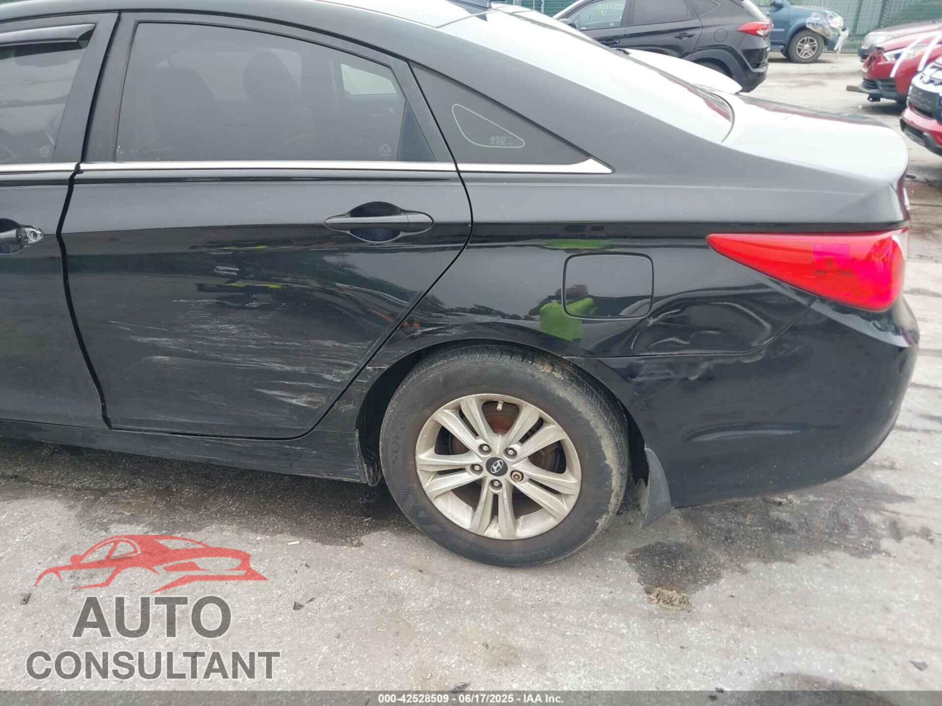 HYUNDAI SONATA 2013 - 5NPEB4AC1DH705477