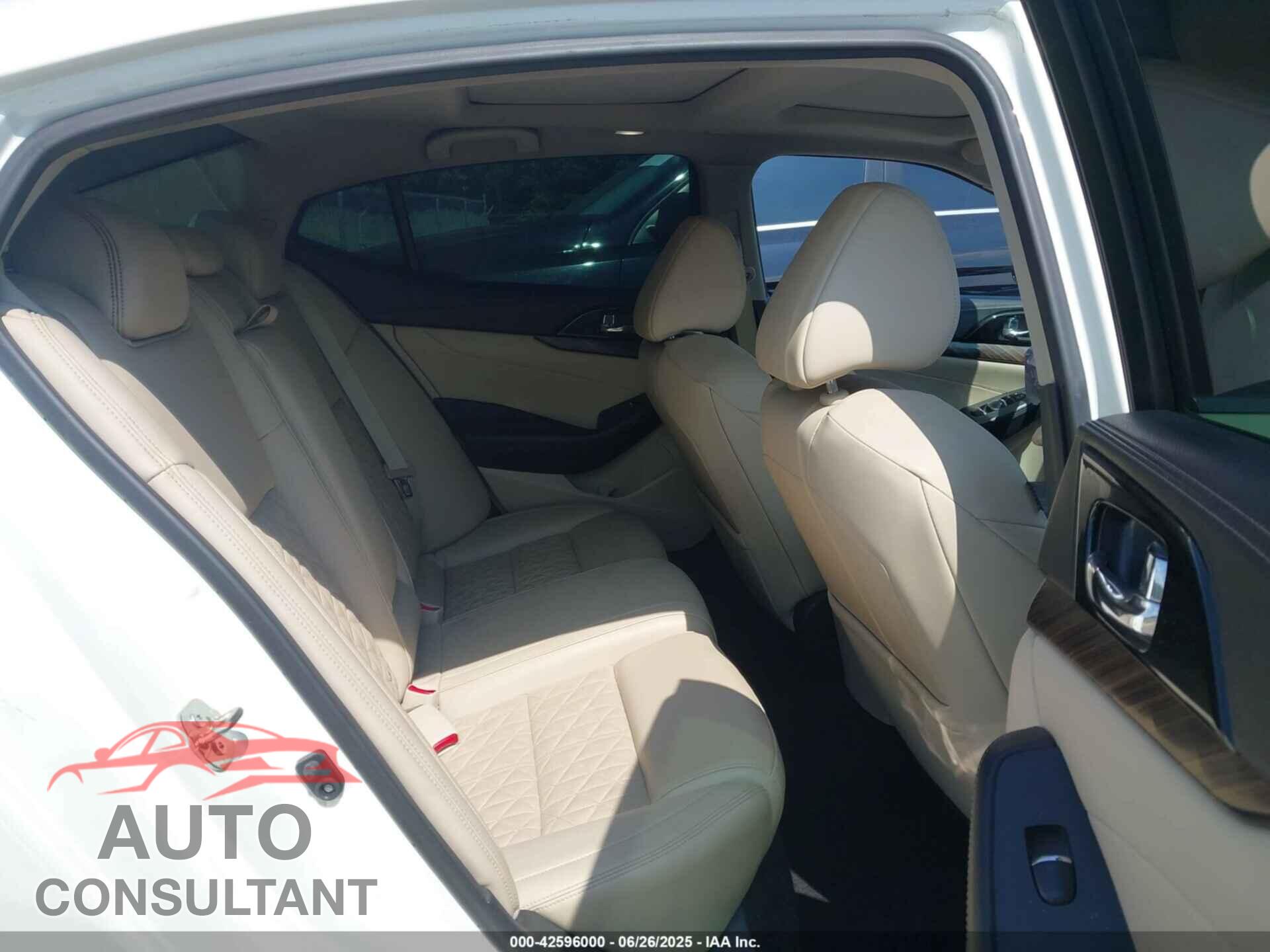 NISSAN MAXIMA 2017 - 1N4AA6APXHC371182
