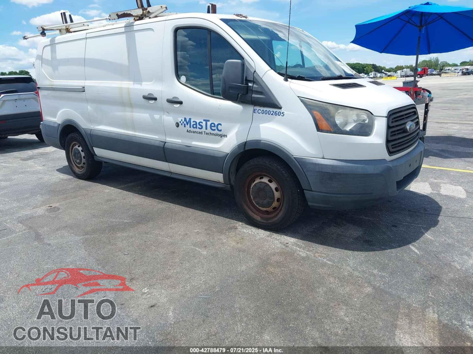 FORD TRANSIT-150 2017 - 1FTYE1YM0HKA68185