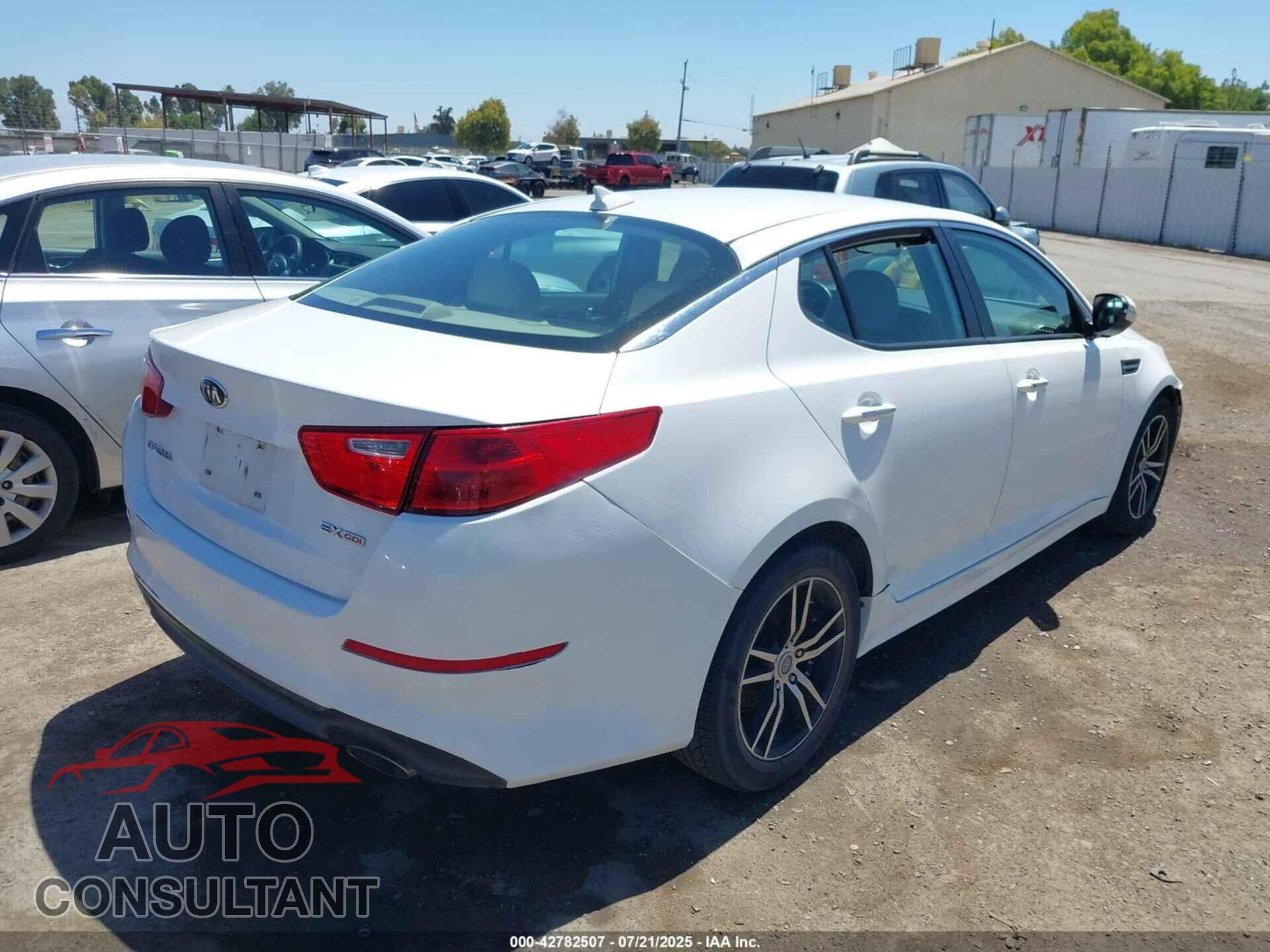 KIA OPTIMA 2015 - 5XXGN4A79FG357588
