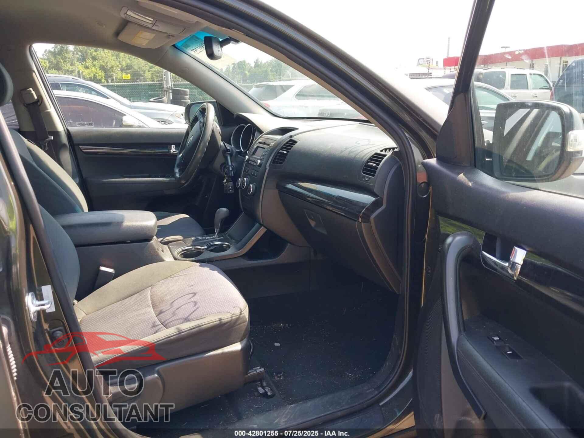 KIA SORENTO 2011 - 5XYKTDA20BG146256