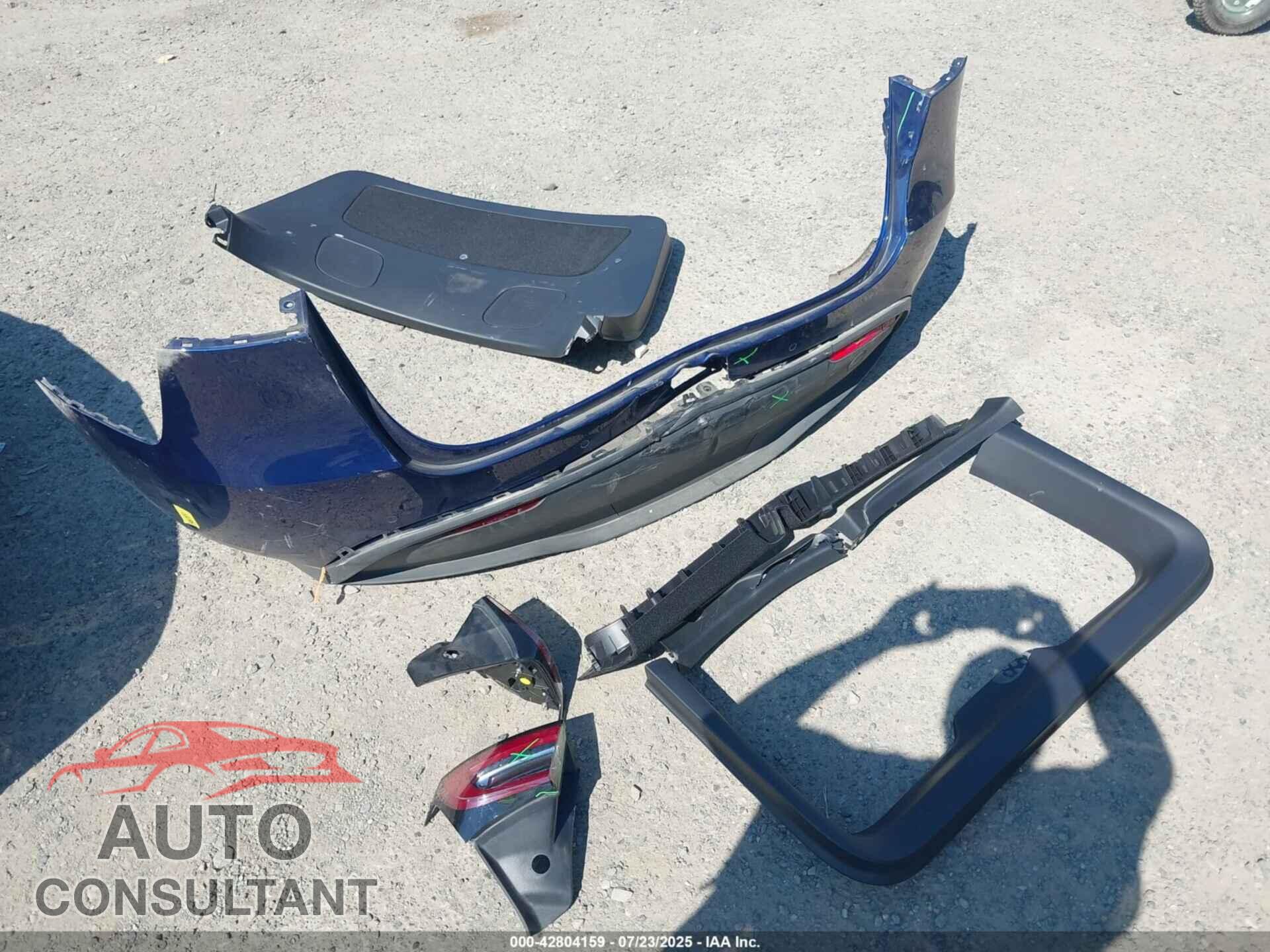 TESLA MODEL Y 2022 - 7SAYGDEE7NF463565
