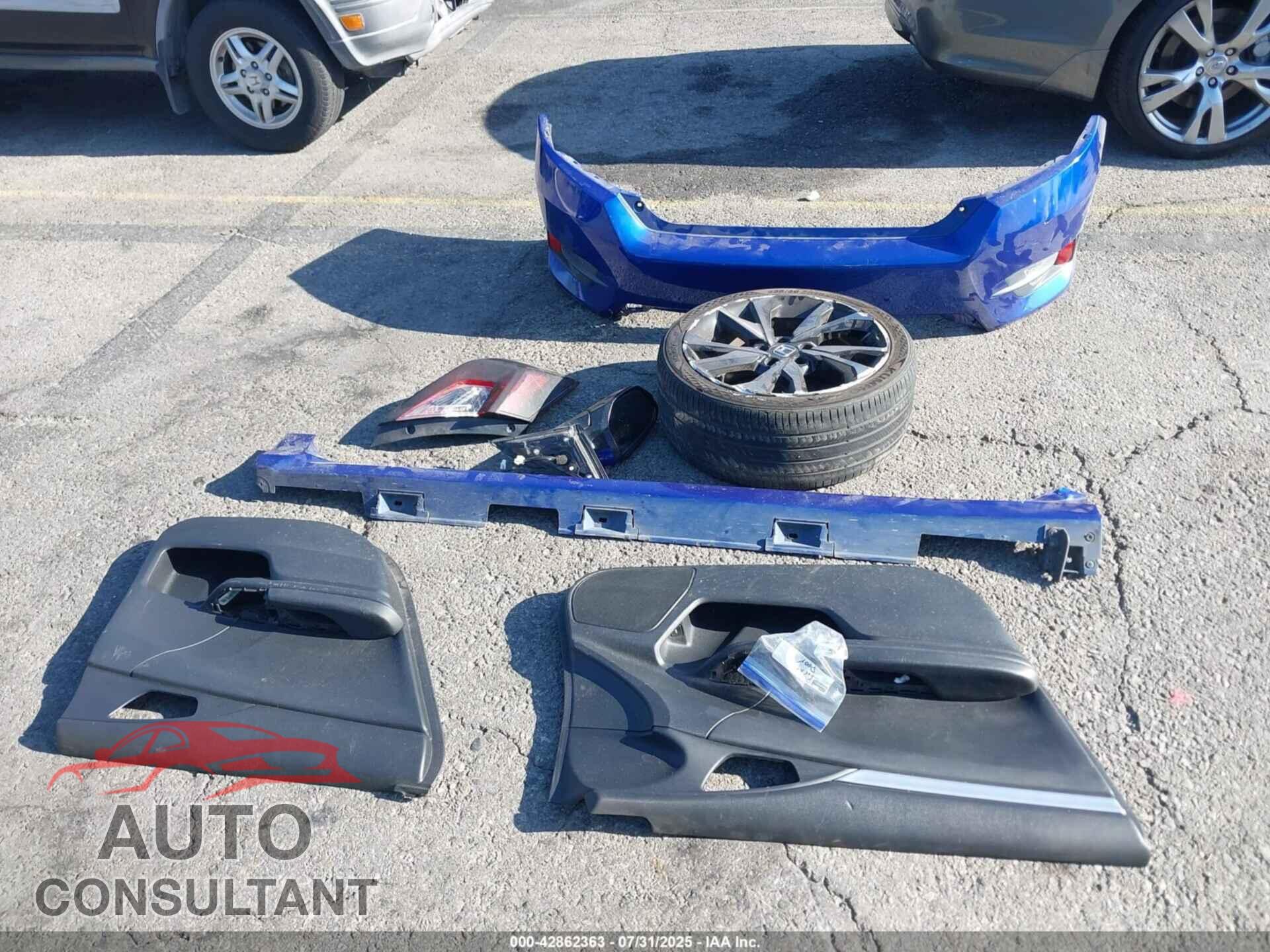 HONDA CIVIC 2019 - 2HGFC2F81KH601444
