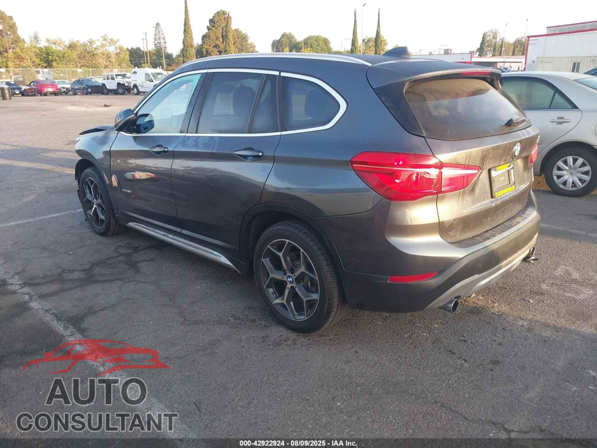 BMW X1 2016 - WBXHT3C30GP886679