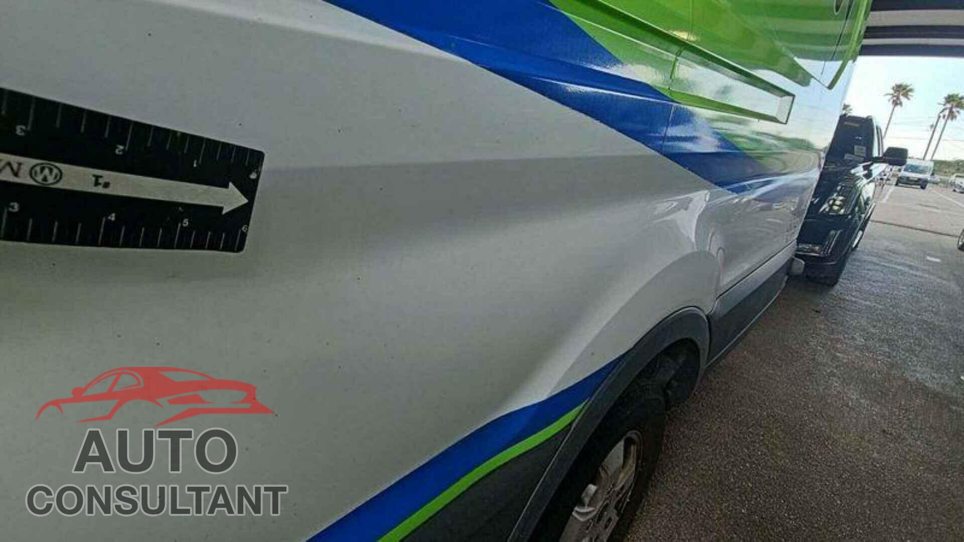 FORD TRANSIT 2017 - 1FTYR3XM4HKA61385