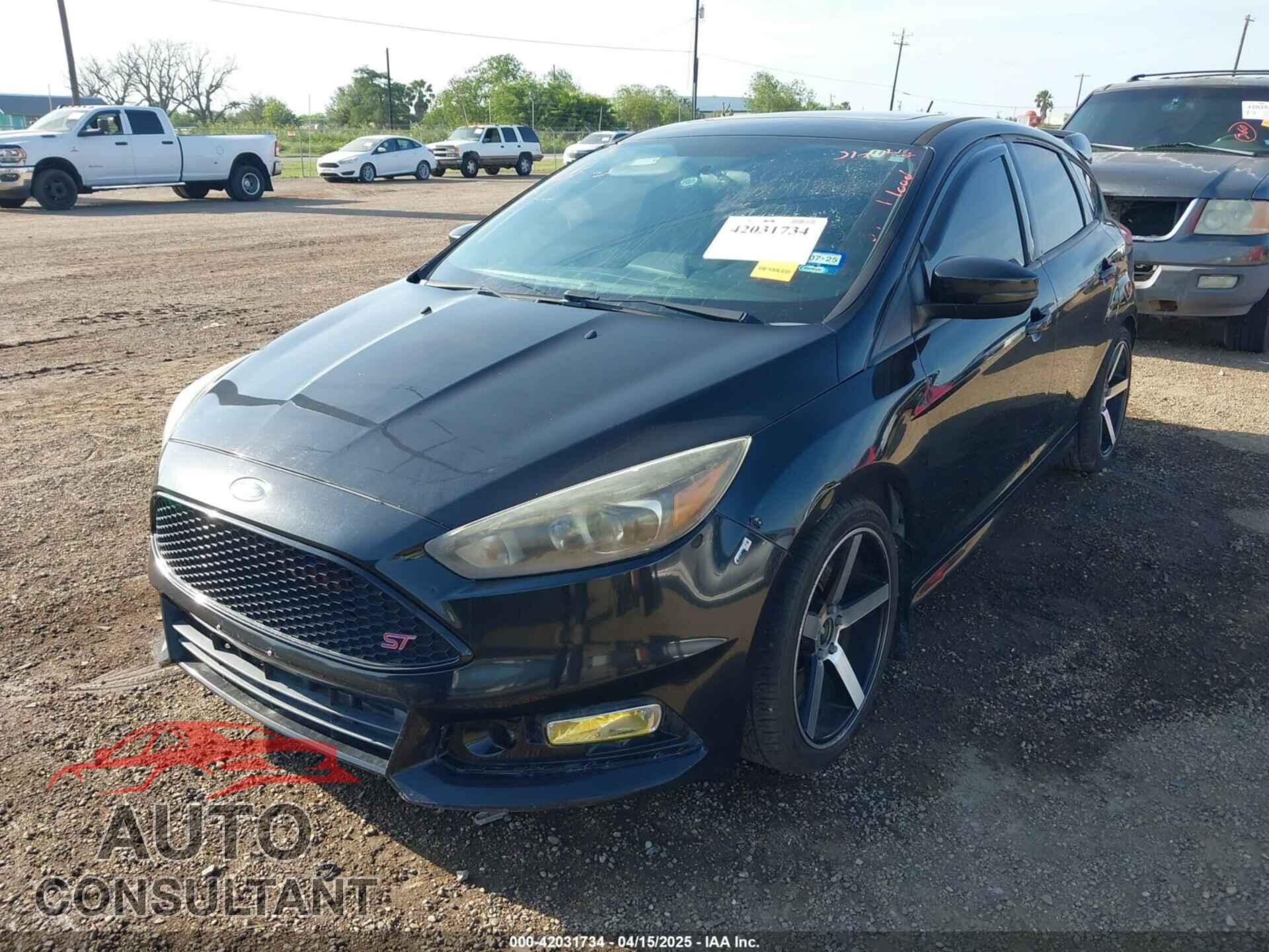 FORD FOCUS ST 2015 - 1FADP3L92FL220410