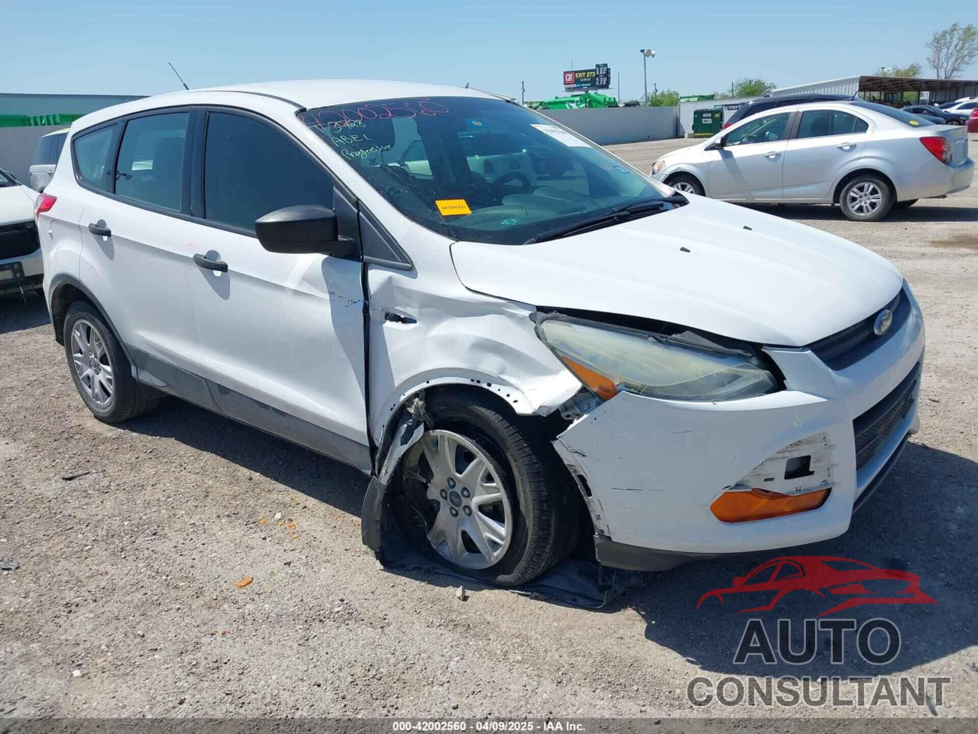 FORD ESCAPE 2016 - 1FMCU0F77GUB31012