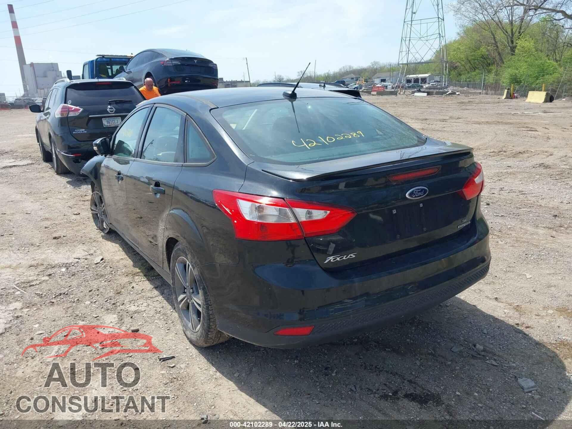 FORD FOCUS 2014 - 1FADP3F27EL217368