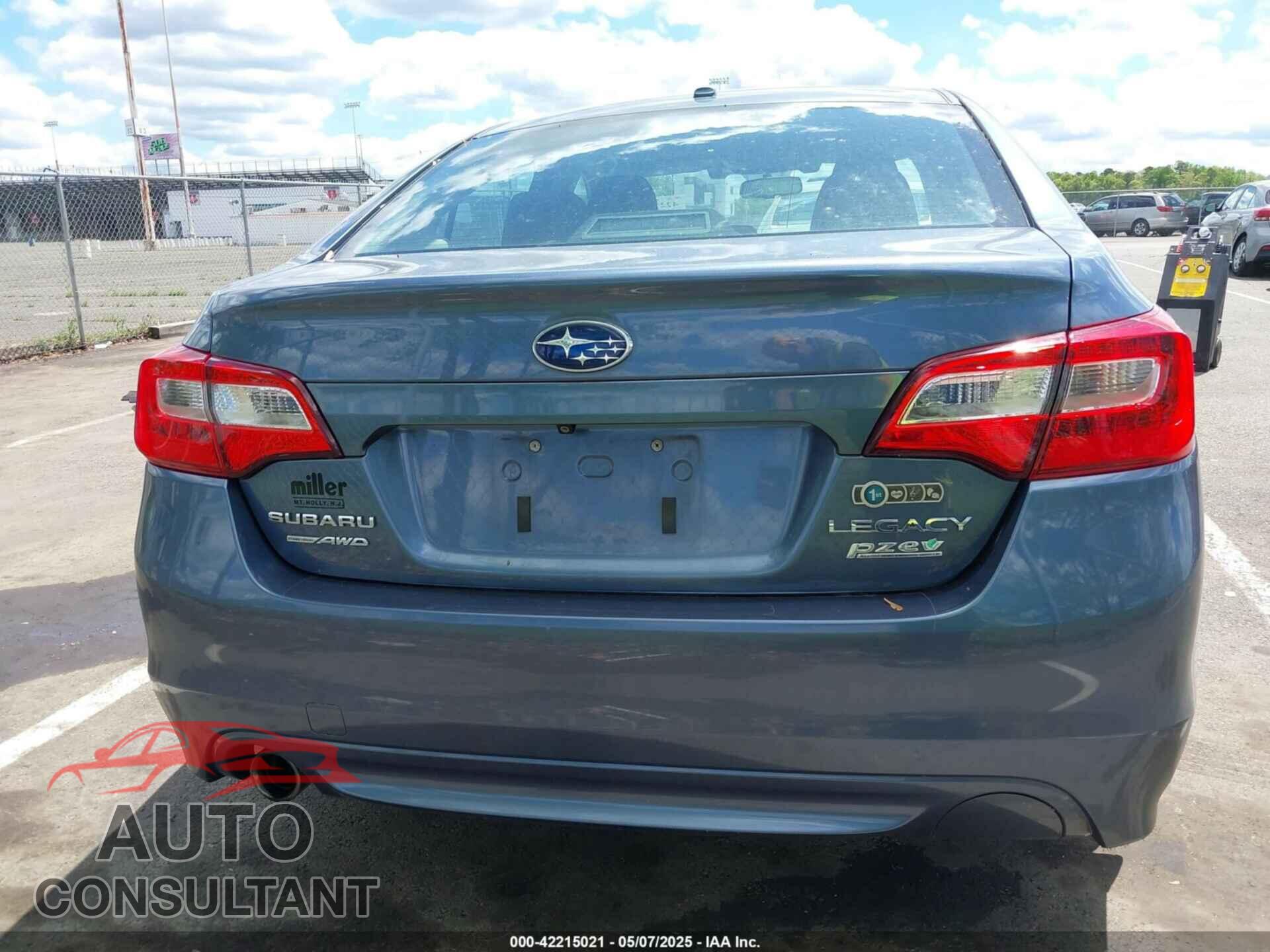 SUBARU LEGACY 2015 - 4S3BNAF60F3069080