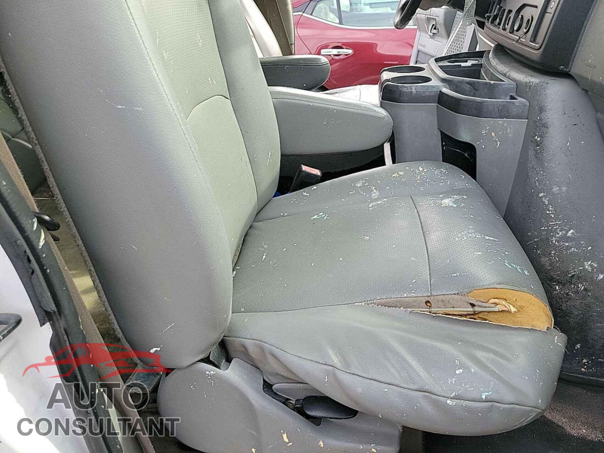 FORD E-350 SUPER DUTY 2013 - 1FBSS3BL5DDA49371