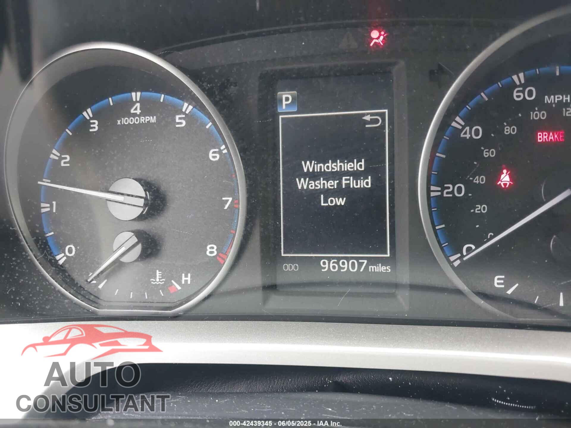 TOYOTA RAV4 2017 - JTMBFREV8HJ700774