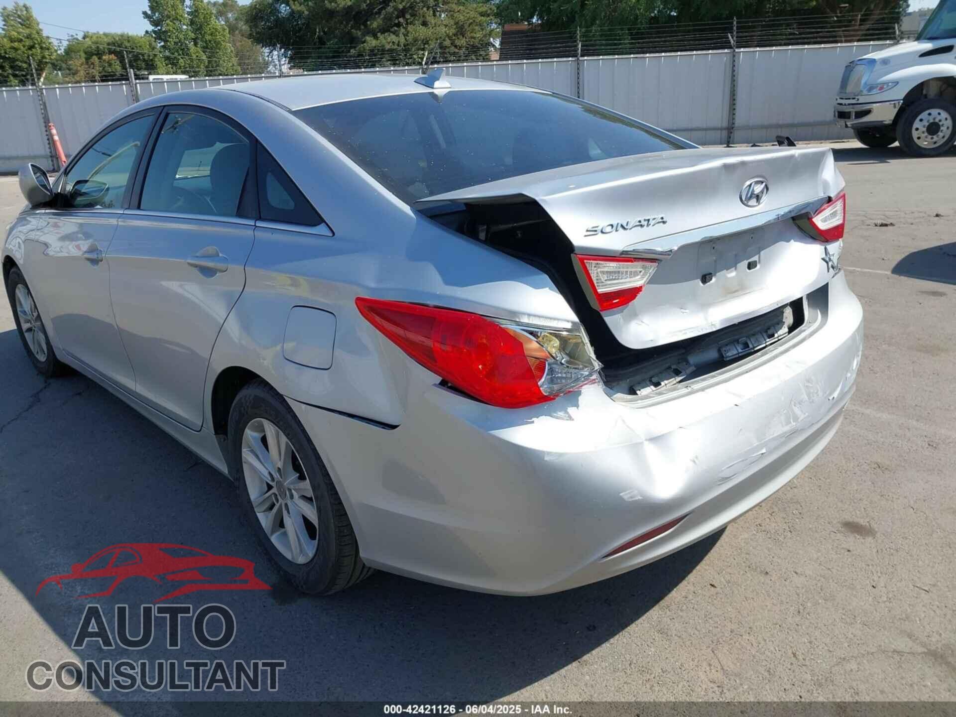 HYUNDAI SONATA 2012 - 5NPEB4AC7CH421642