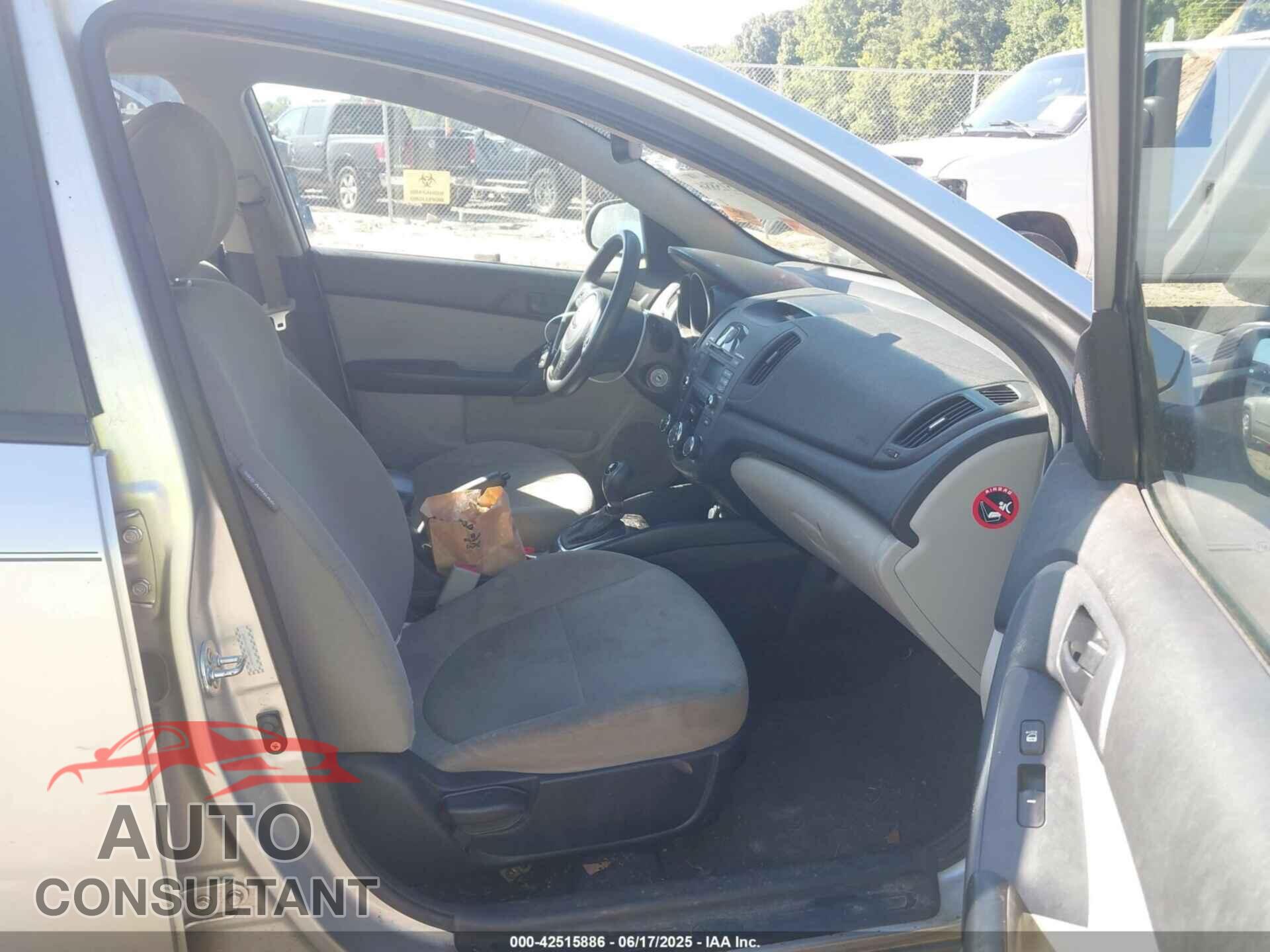 KIA FORTE 2012 - KNAFU4A27C5643682