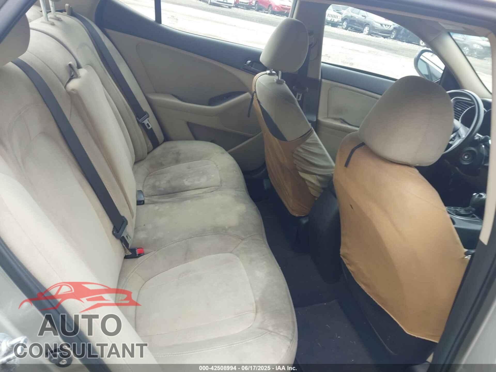 KIA OPTIMA 2011 - KNAGM4A78B5059340