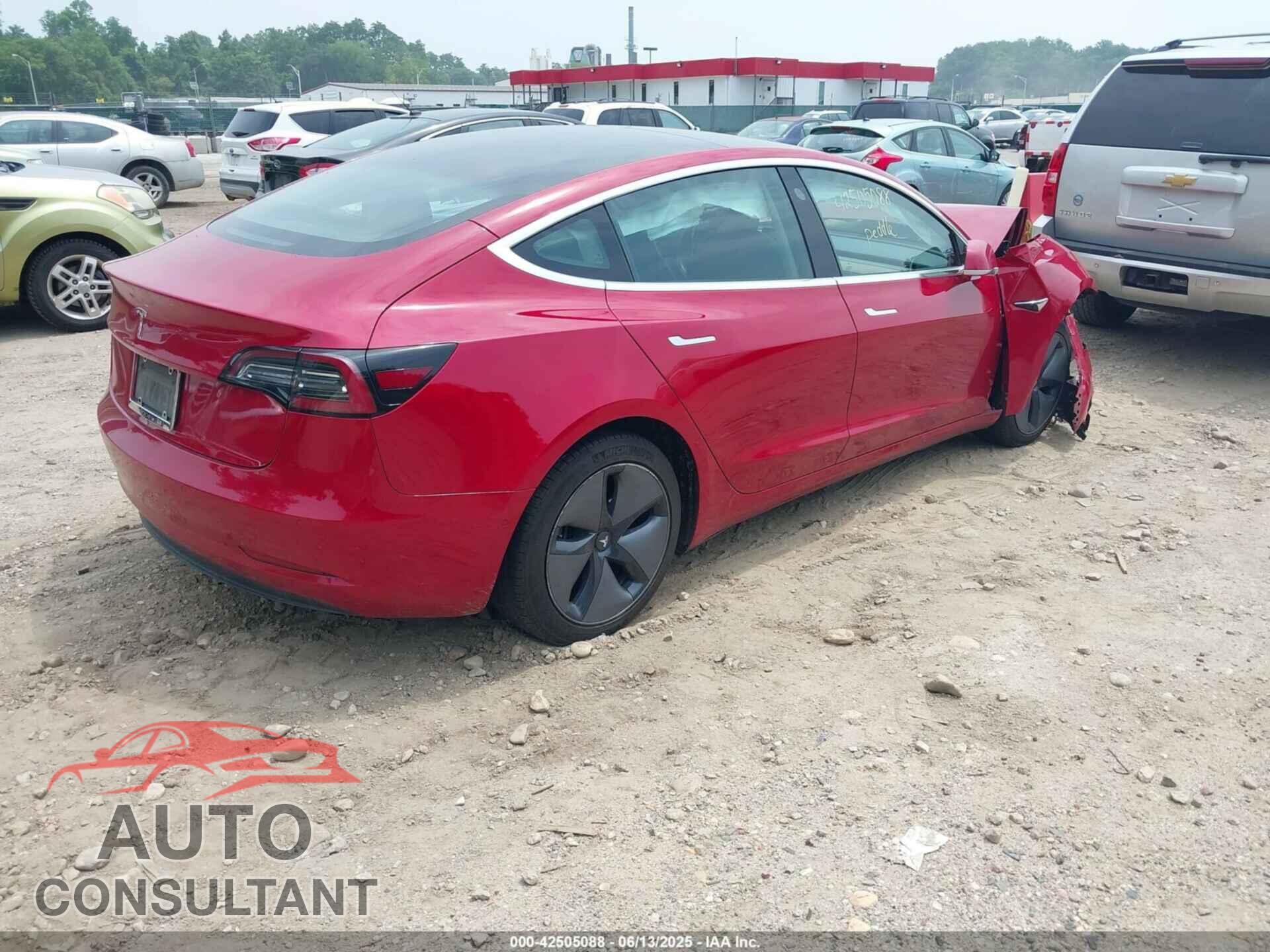 TESLA MODEL 3 2019 - 5YJ3E1EA7KF308437