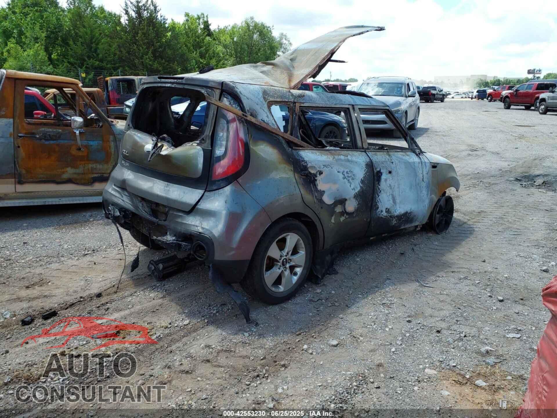 KIA SOUL 2018 - KNDJN2A20J7601600