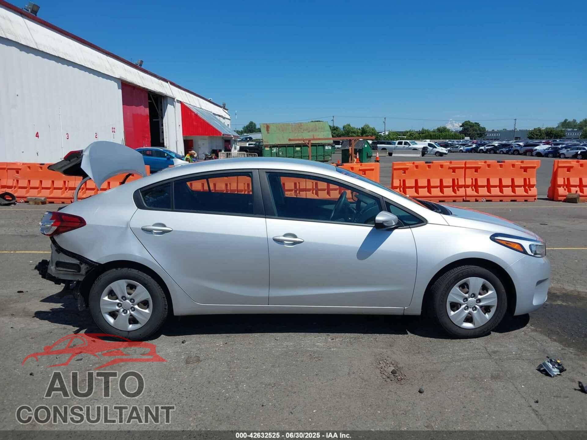 KIA FORTE 2017 - 3KPFL4A73HE095242