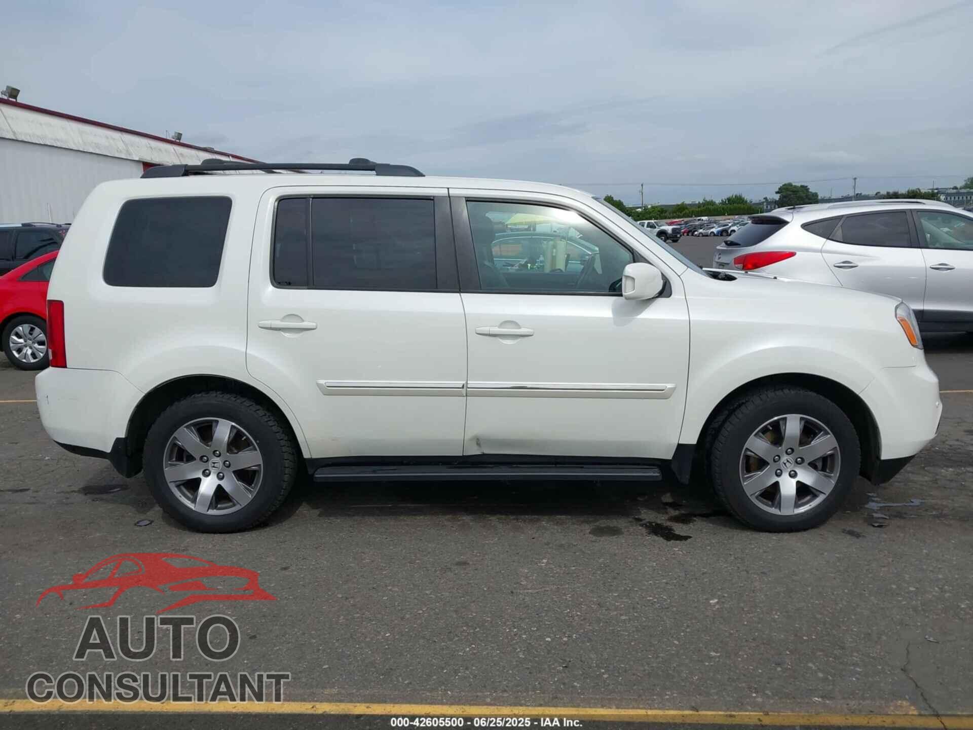 HONDA PILOT 2015 - 5FNYF4H90FB037278