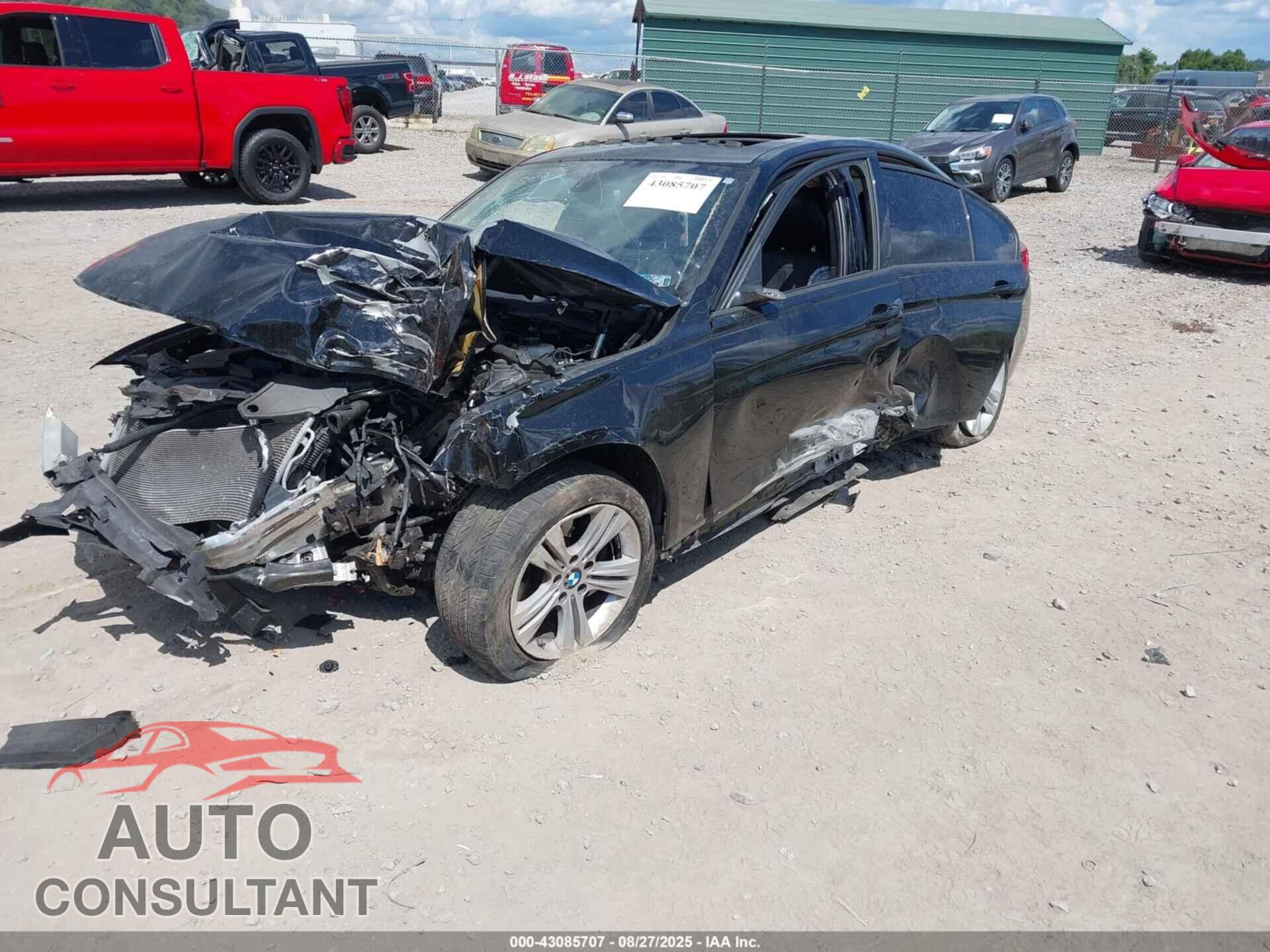 BMW 328I 2016 - WBA8E3G56GNU02042