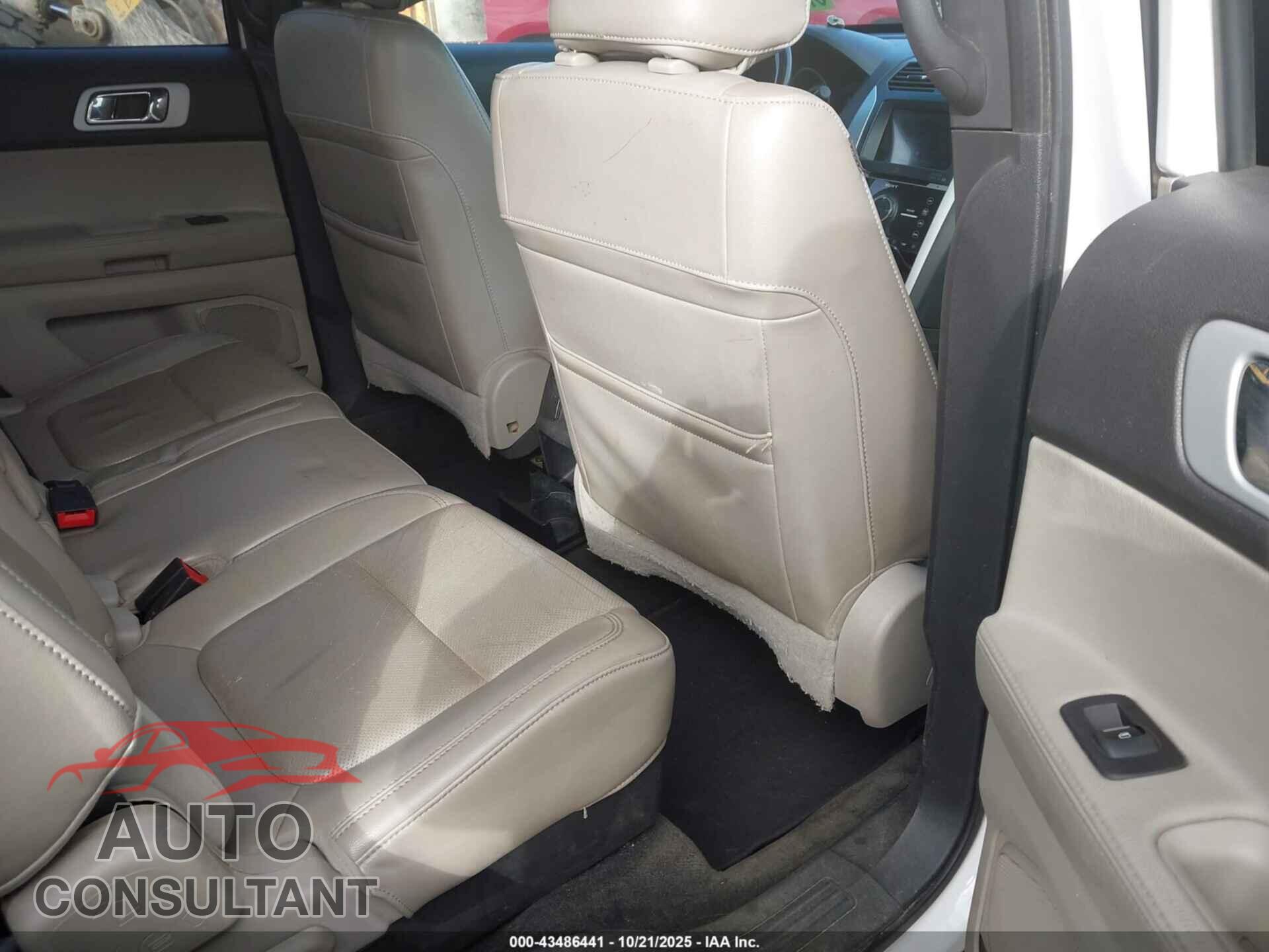 FORD EXPLORER 2011 - 1FMHK8F87BGA32216