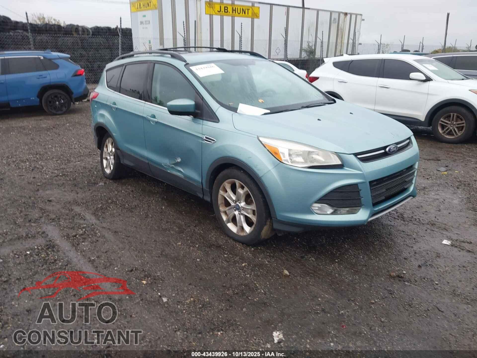 FORD ESCAPE 2013 - 1FMCU9G96DUC07318