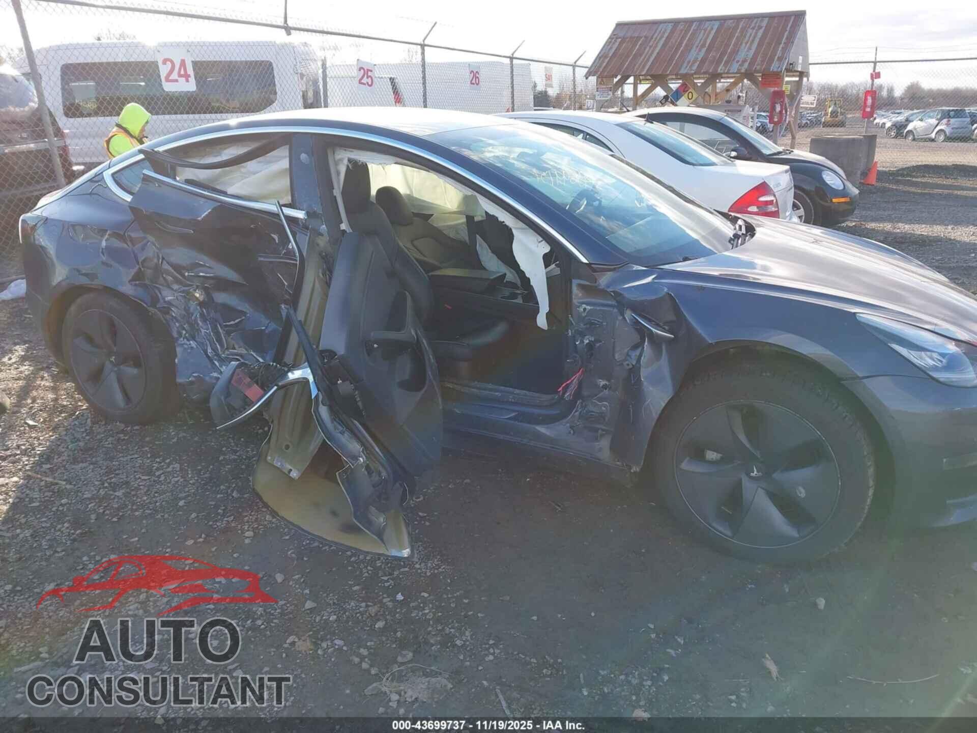 TESLA MODEL 3 2020 - 5YJ3E1EB0LF588907