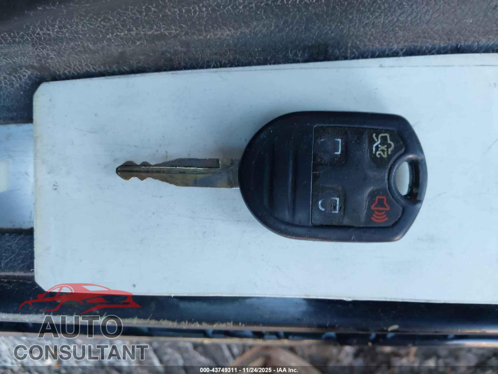 FORD MUSTANG 2014 - 1ZVBP8CF4E5221773