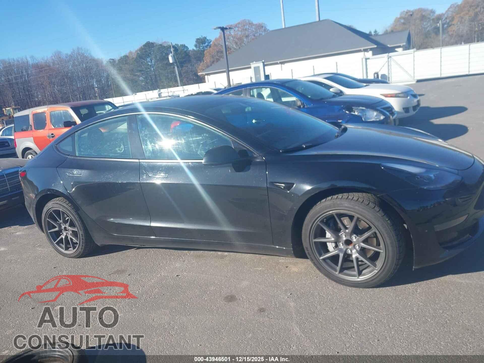 TESLA MODEL 3 2023 - 5YJ3E1EA1PF382136