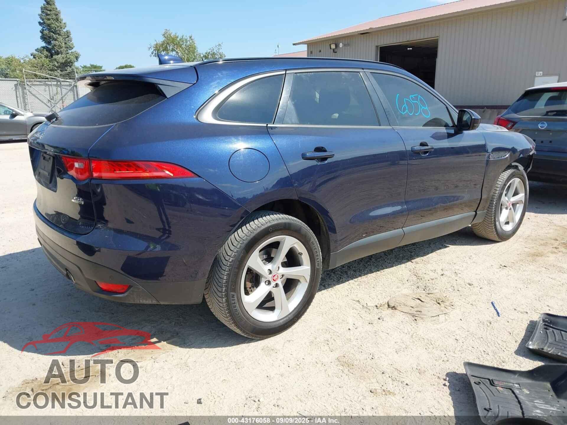JAGUAR F-PACE 2017 - SADCJ2BV8HA894113